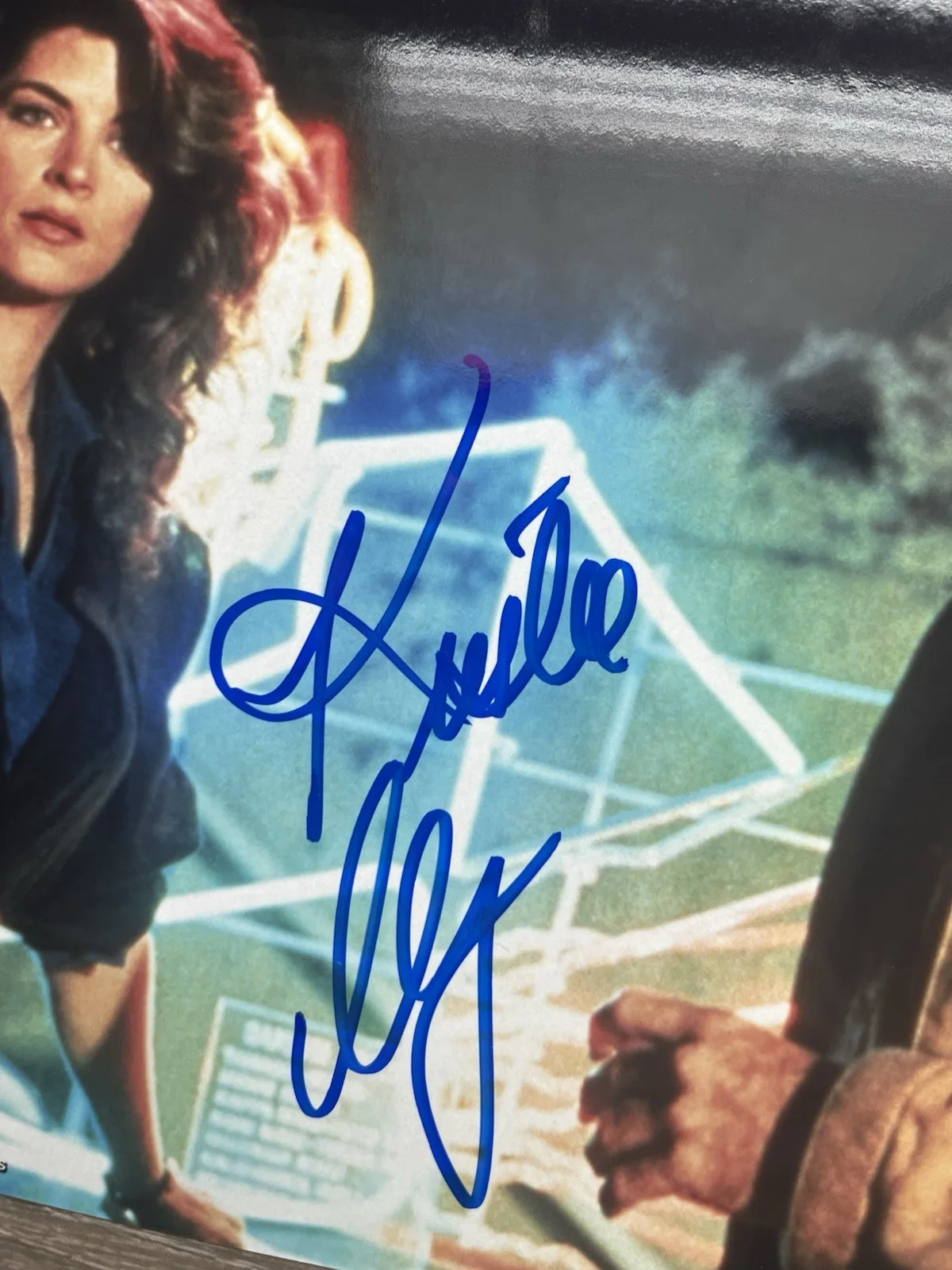 Kirstie Alley — Kirstie Alley Signed Runaway 8x10 Photo Beckett COA Autograph, изображение 4