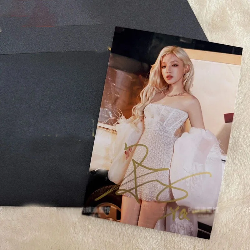 Song Yu Qi 宋雨琦 Autographed Signed Photos Cards, image 3