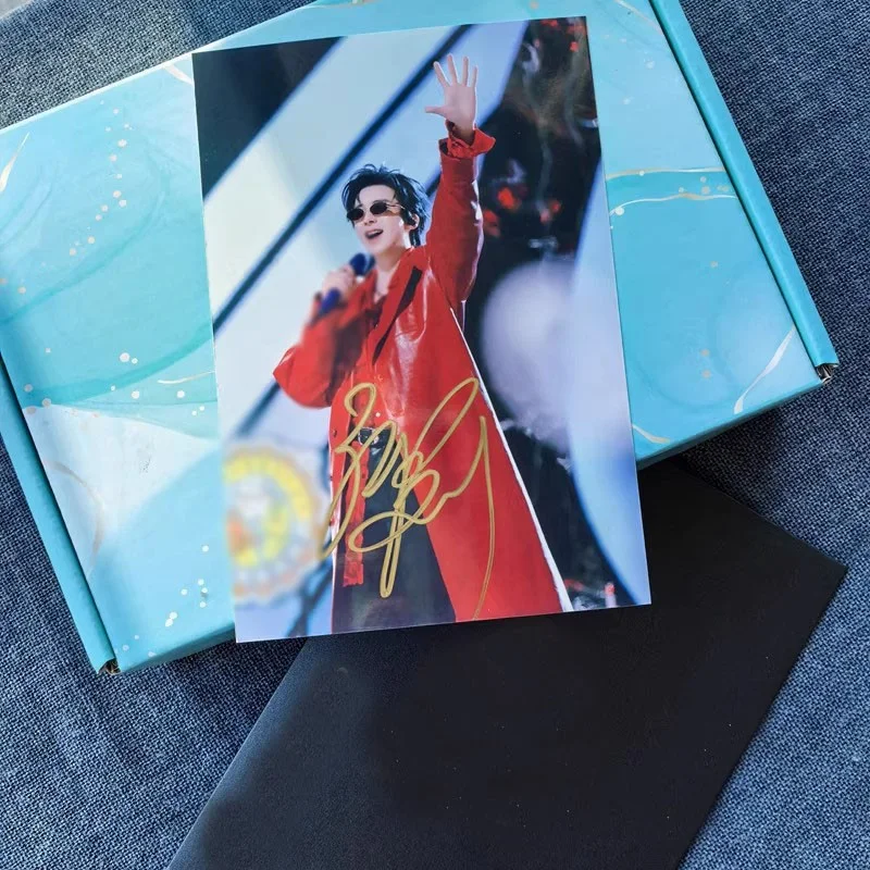 Liu Yuning Signed Autographed Photo Collection, image 3