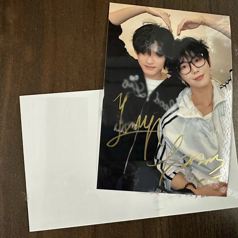 New To My Shore Yun Qi Hao Yi Ran Signed Autographed Photo, image 3