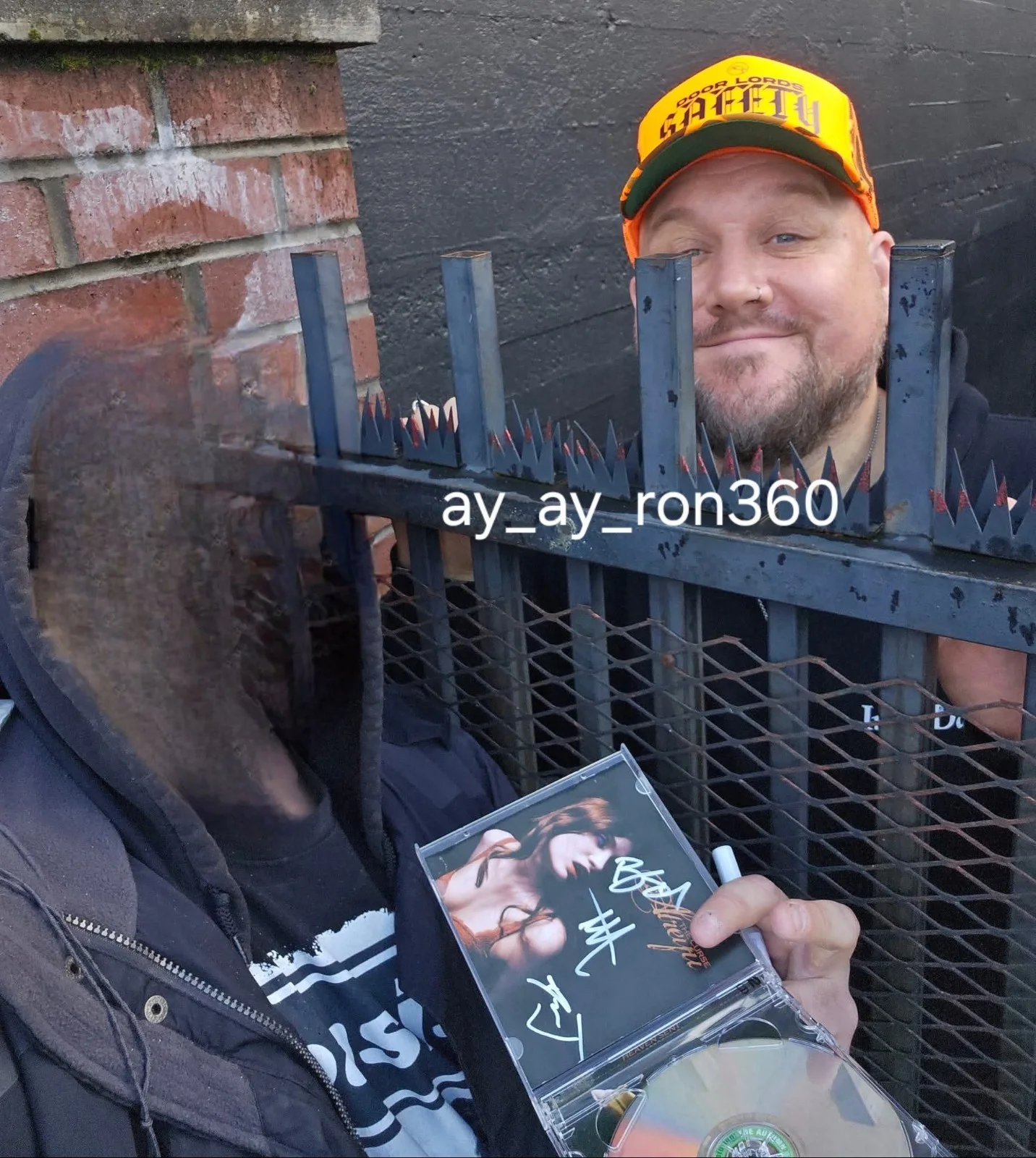 Atreyu The Curse CD Signed by 4 members (w/PROOF), image 3