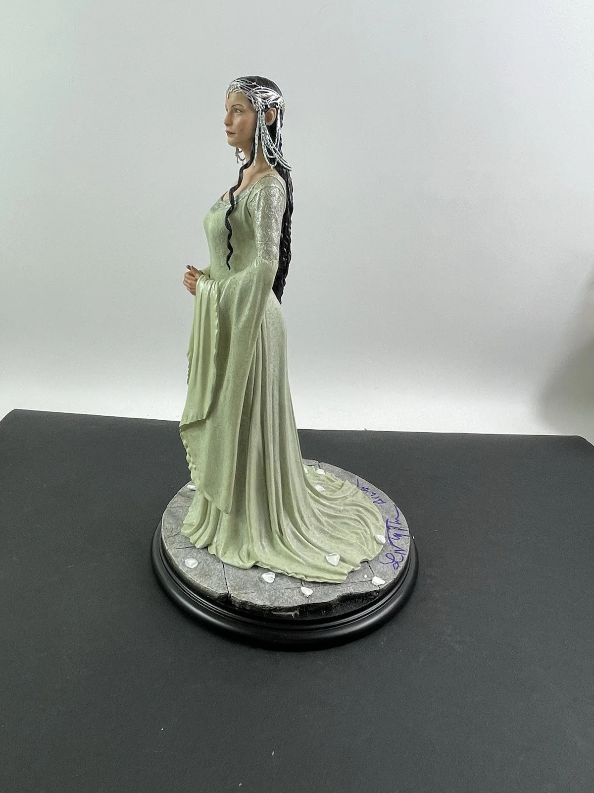 Liv Tyler — WETA The Lord of the Rings Coronation Arwen Signed By Liv Tyler Beckett COA, изображение 3