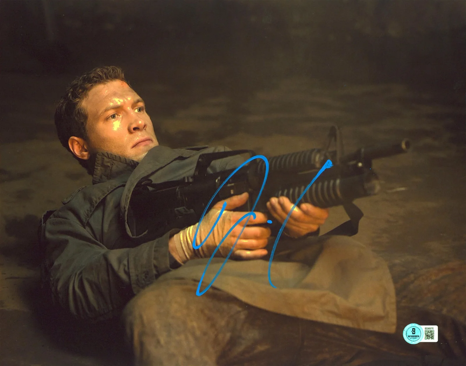 Jai Courtney — Jai Courtney Divergent Authentic Signed 11x14 Horizontal Photo BAS #BS96976