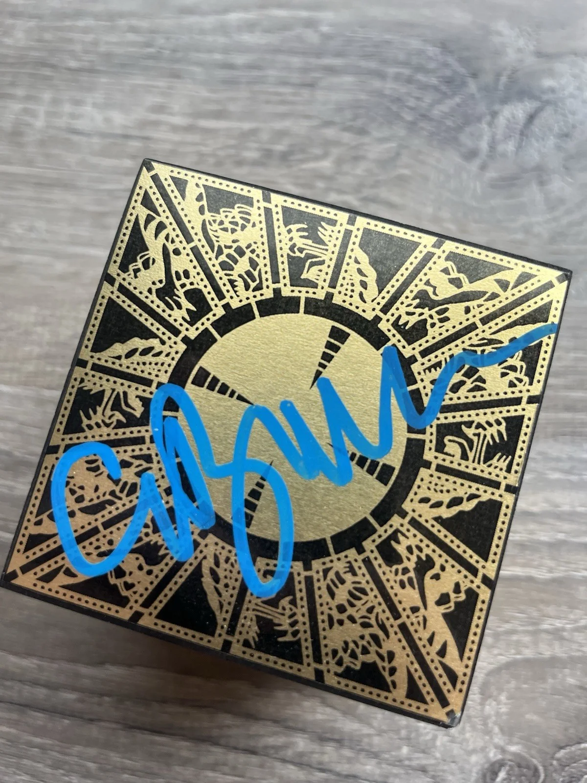 Clive Barker — Clive Barker Signed Hellraiser Puzzlebox Beckett COA Pinhead Horror Prop, изображение 5