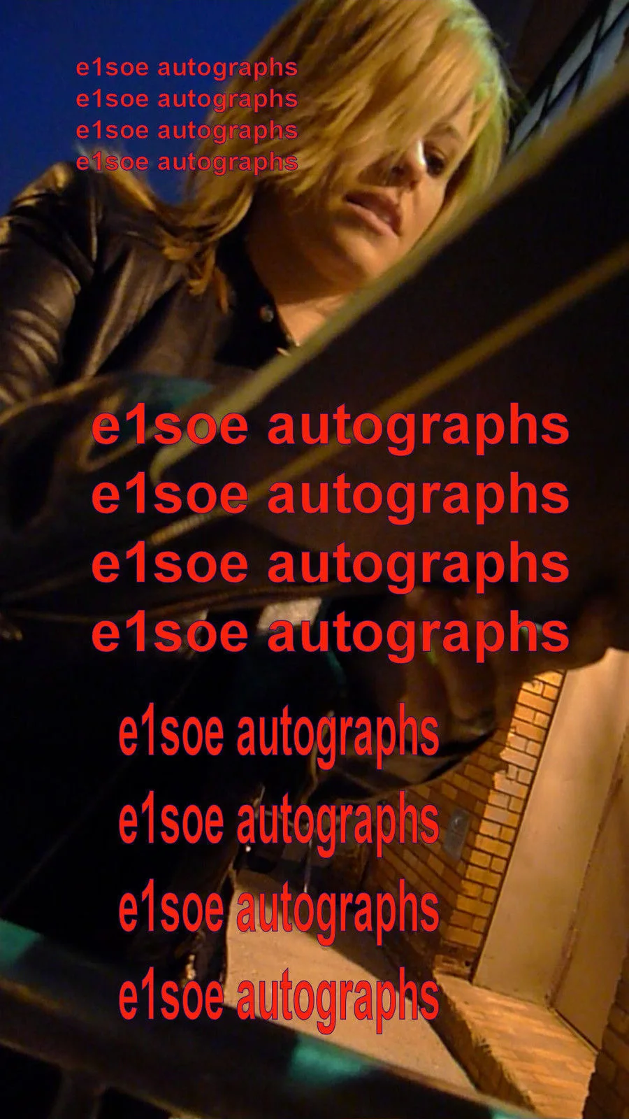 Elizabeth Banks — Elizabeth Banks signed 8x10 photo IP. Exact Proof - Lego Movie, Pitch Perfect, изображение 3