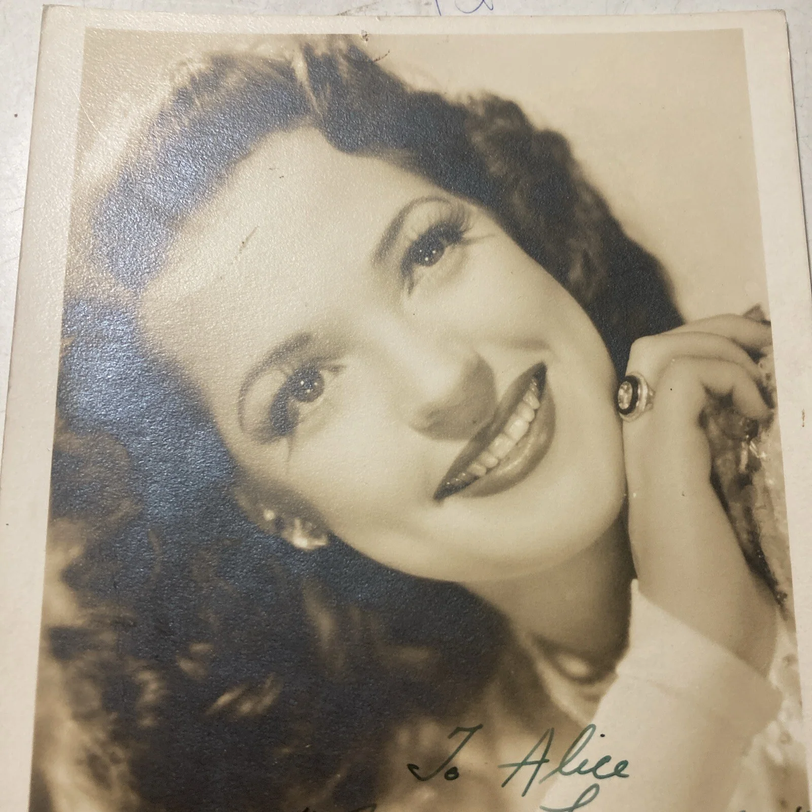 Anne Gwynne — B2f10- ANNE GWYNNE - PHOTOGRAPH SIGNED- Scream Queen Horror Western Star Pin Up, изображение 3
