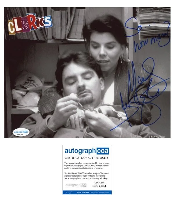 Marilyn Ghigliotti — Marilyn Ghigliotti "Clerks" AUTOGRAPH Signed 'Veronica' 8x10 Photo B ACOA