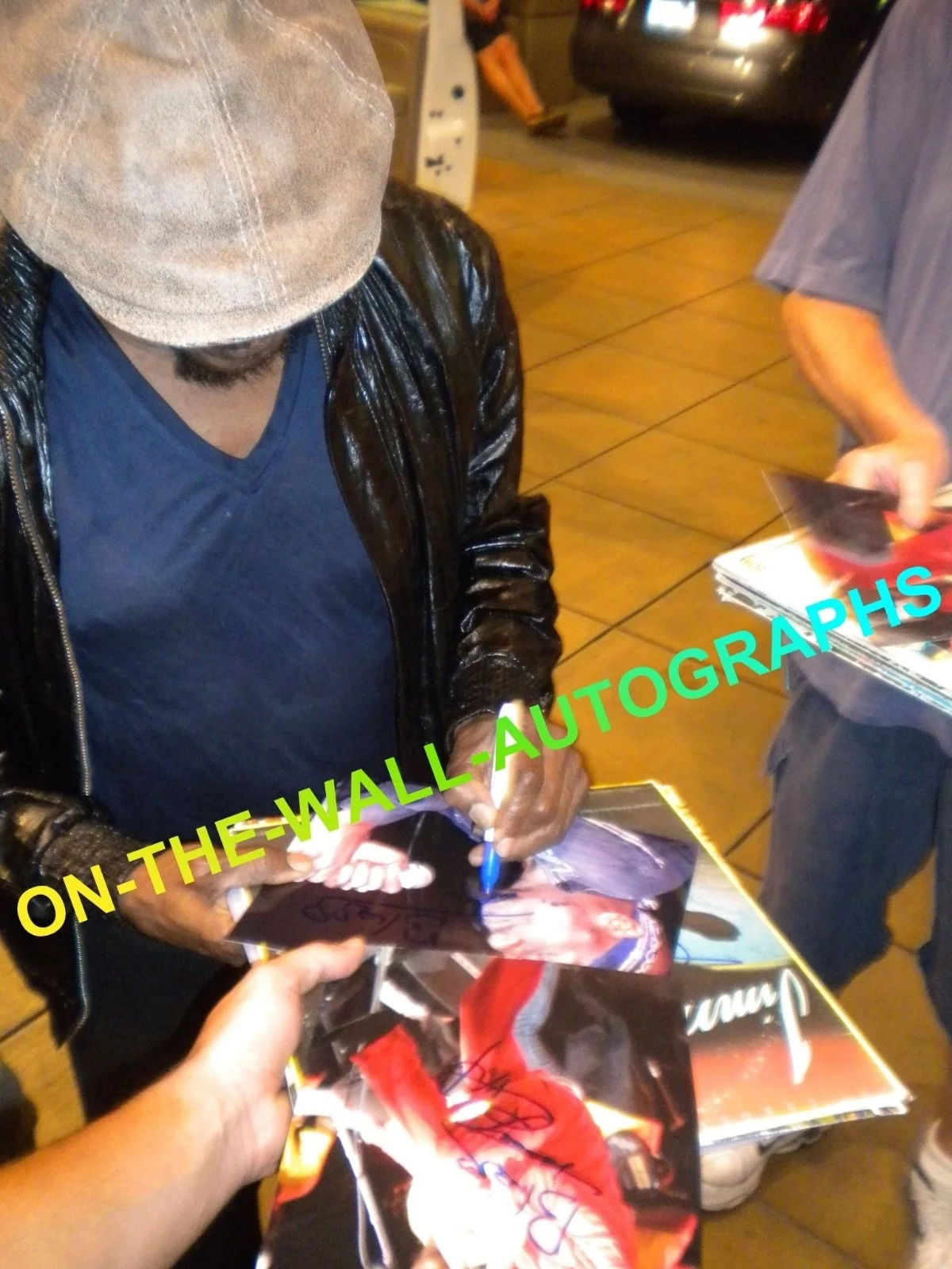JIMMY CLIFF REGGAE LEGEND HAND SIGNED AUTOGRAPHED LIVE PHOTO! RARE! EXACT PROOF!, изображение 3