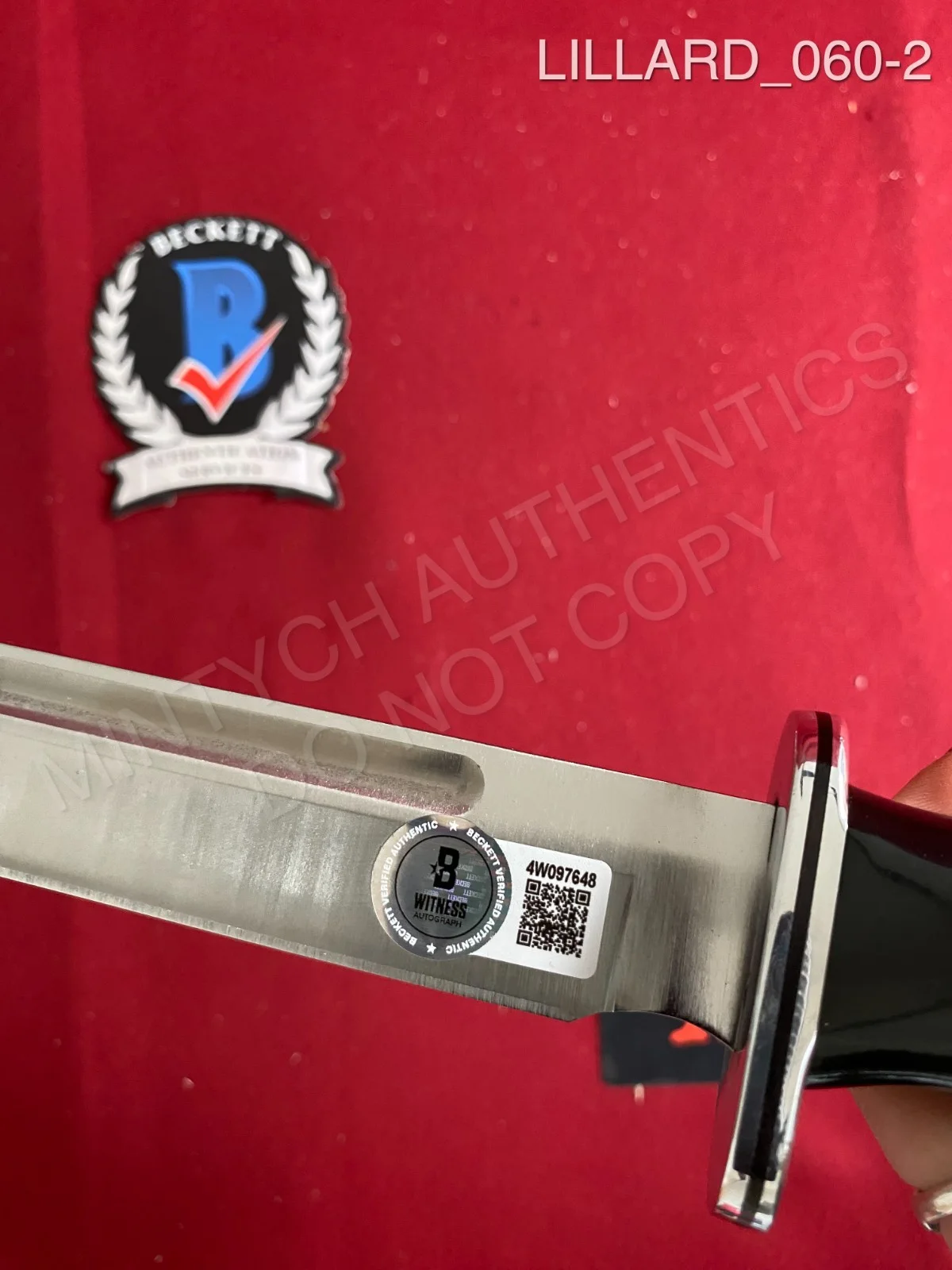 Matthew Lillard — Matthew Lillard autographed signed Buck 120 knife Scream Ghostface Beckett COA, изображение 2