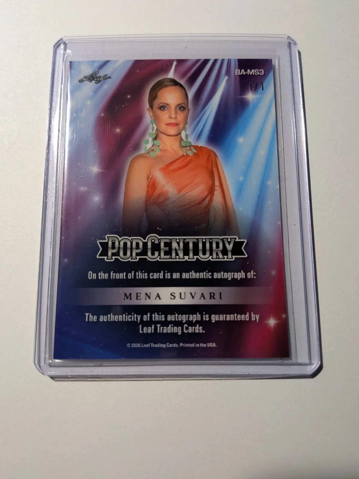 Mena Suvari — MENA SUVARI AUTO 2026 LEAF METAL POP CENTURY American Beauty RARE # 1/1, image 2