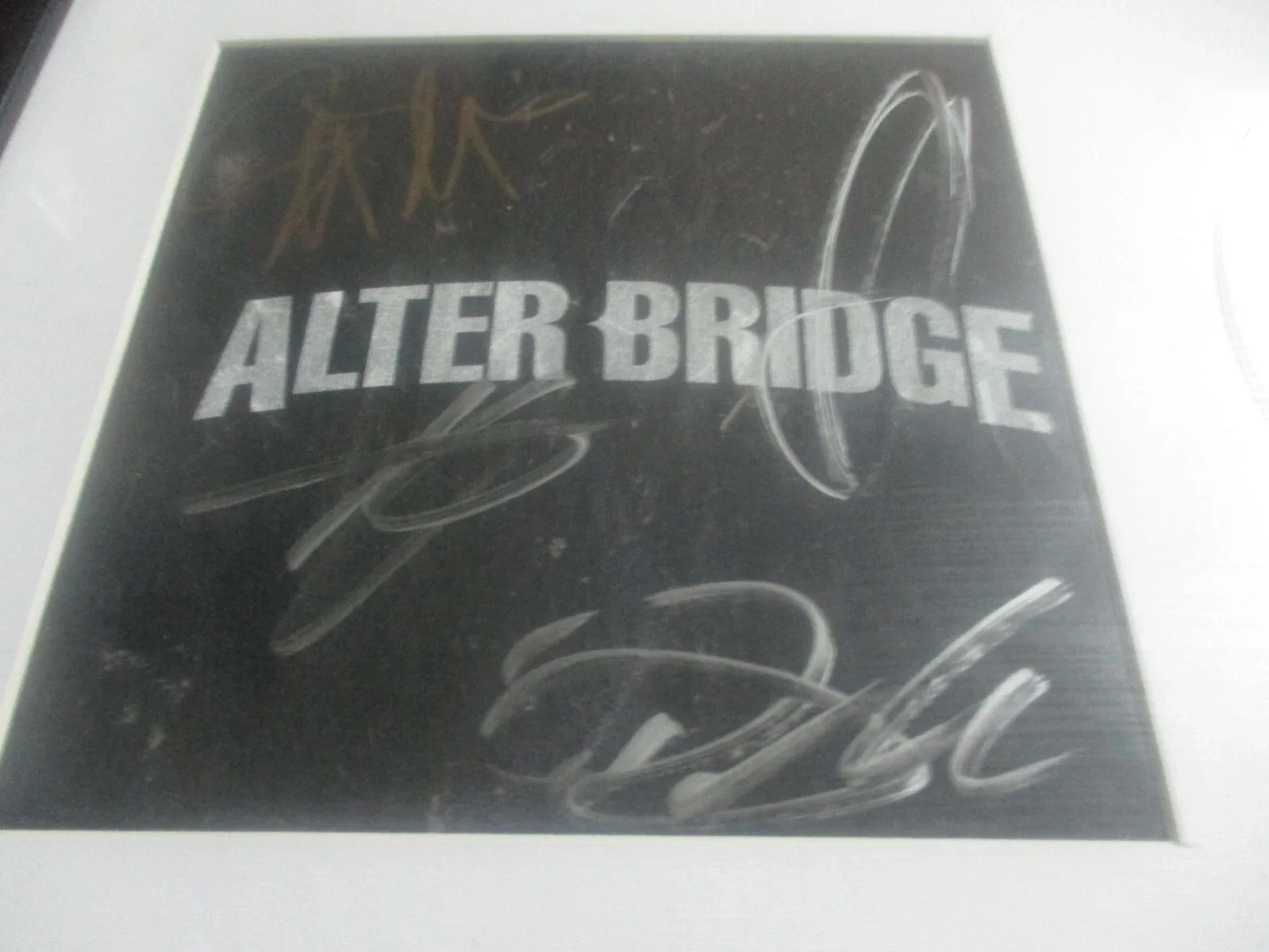 ALTER BRIDGE AUTHENTIC AUTOGRAPHED/SIGNED FRAMED CD INSERT CARD BY ENTIRE BAND, image 3
