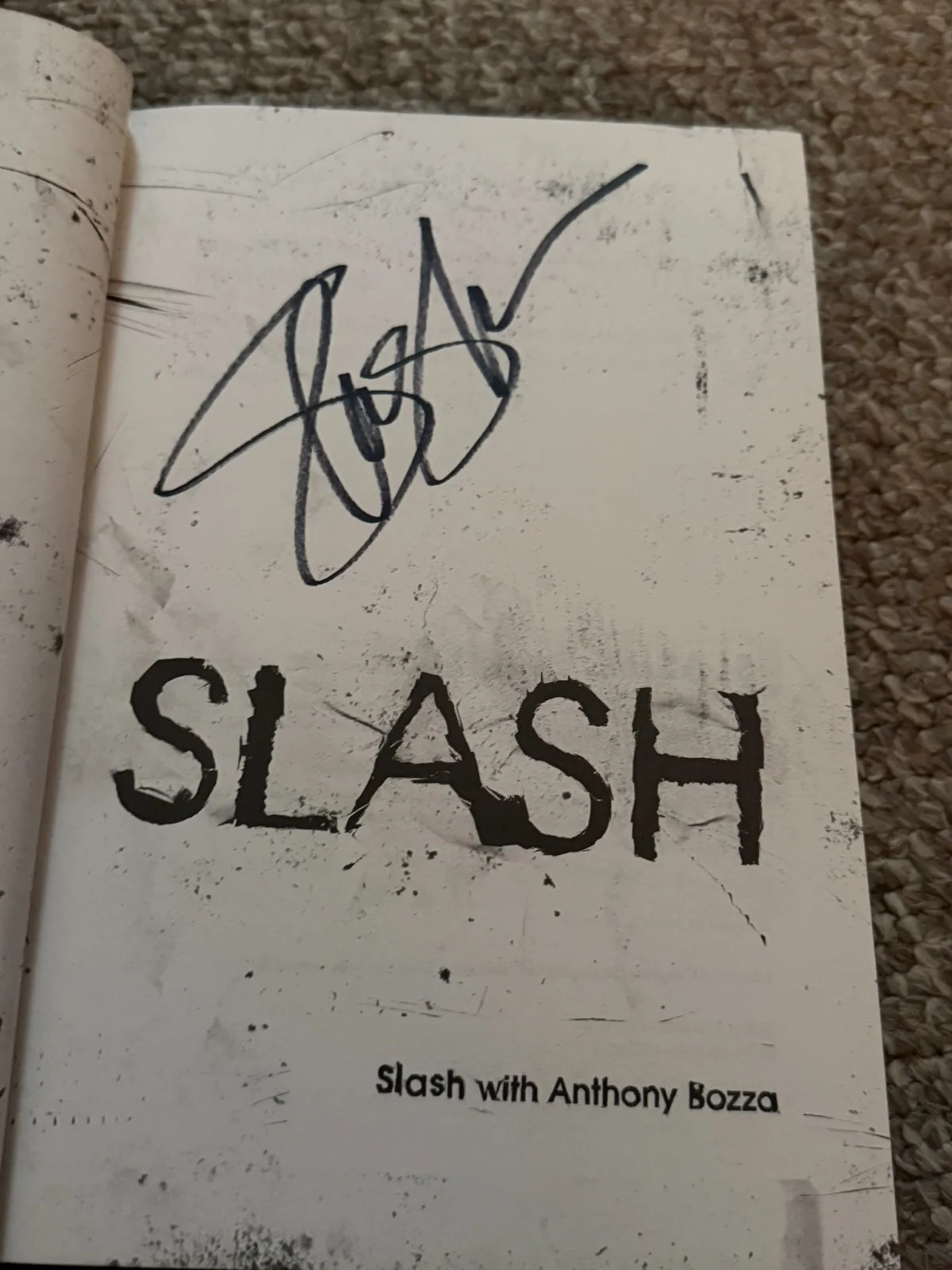 Guns N’ Roses Collectible Slash Signed Autographed Hardcover Autobiography Book, изображение 2