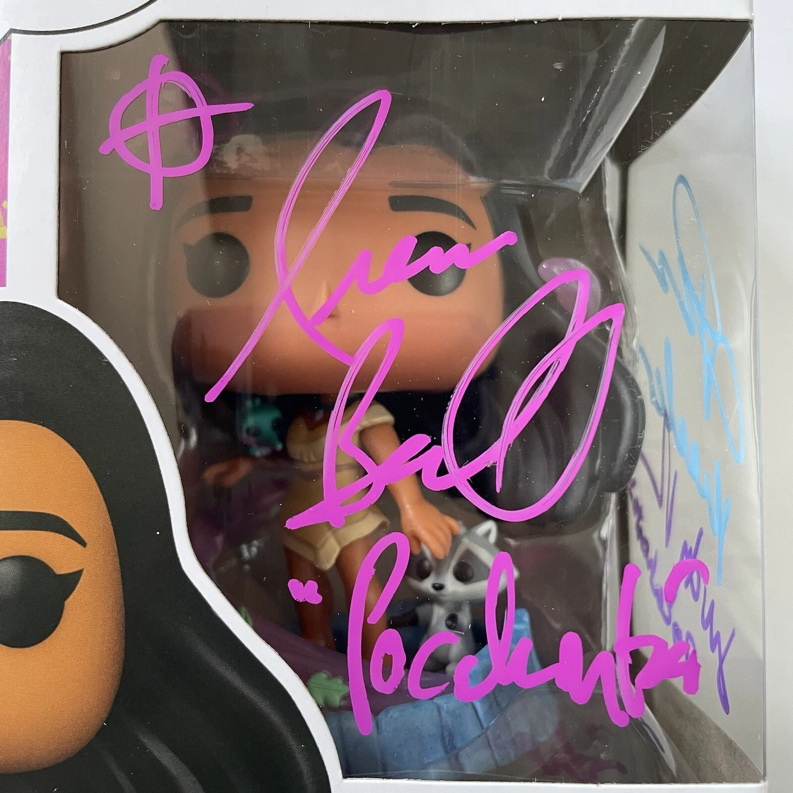 Irene Bedard, Judy Kuhn, John Kassir — Irene Bedard Judy Kuhn John Kassir Signed Funko POP Disney Pocahontas OC COA, image 2