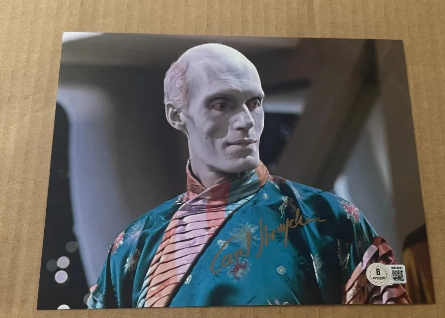 CAREL STRUYCKEN — CAREL STRUYCKEN SIGNED STAR TREK 8X10 PHOTO BECKETT BAS