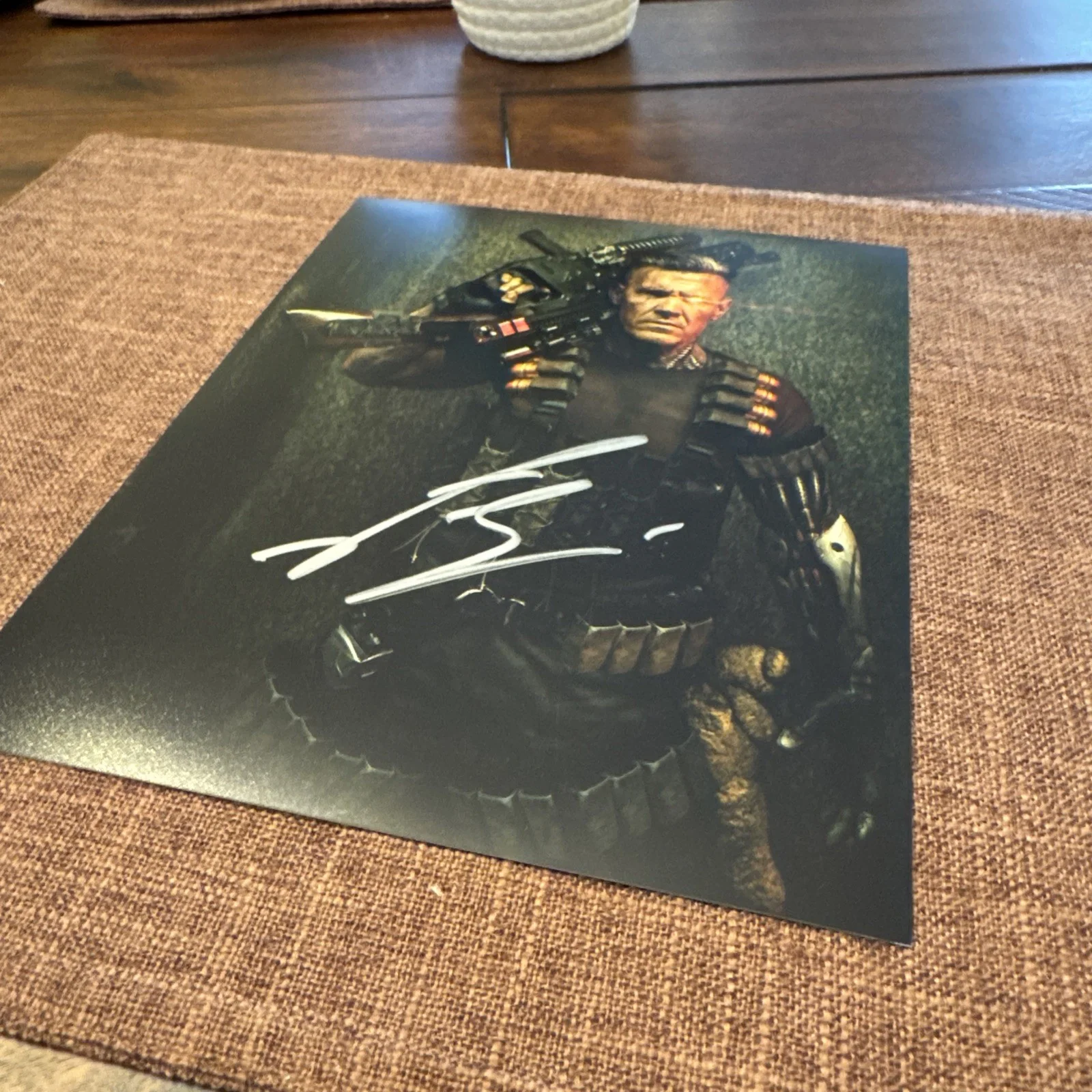 Josh Brolin — Josh Brolin "GURNEY" DUNE Autographed Signed 8x10 PHOTO w/Proof & COA Hologram, изображение 3