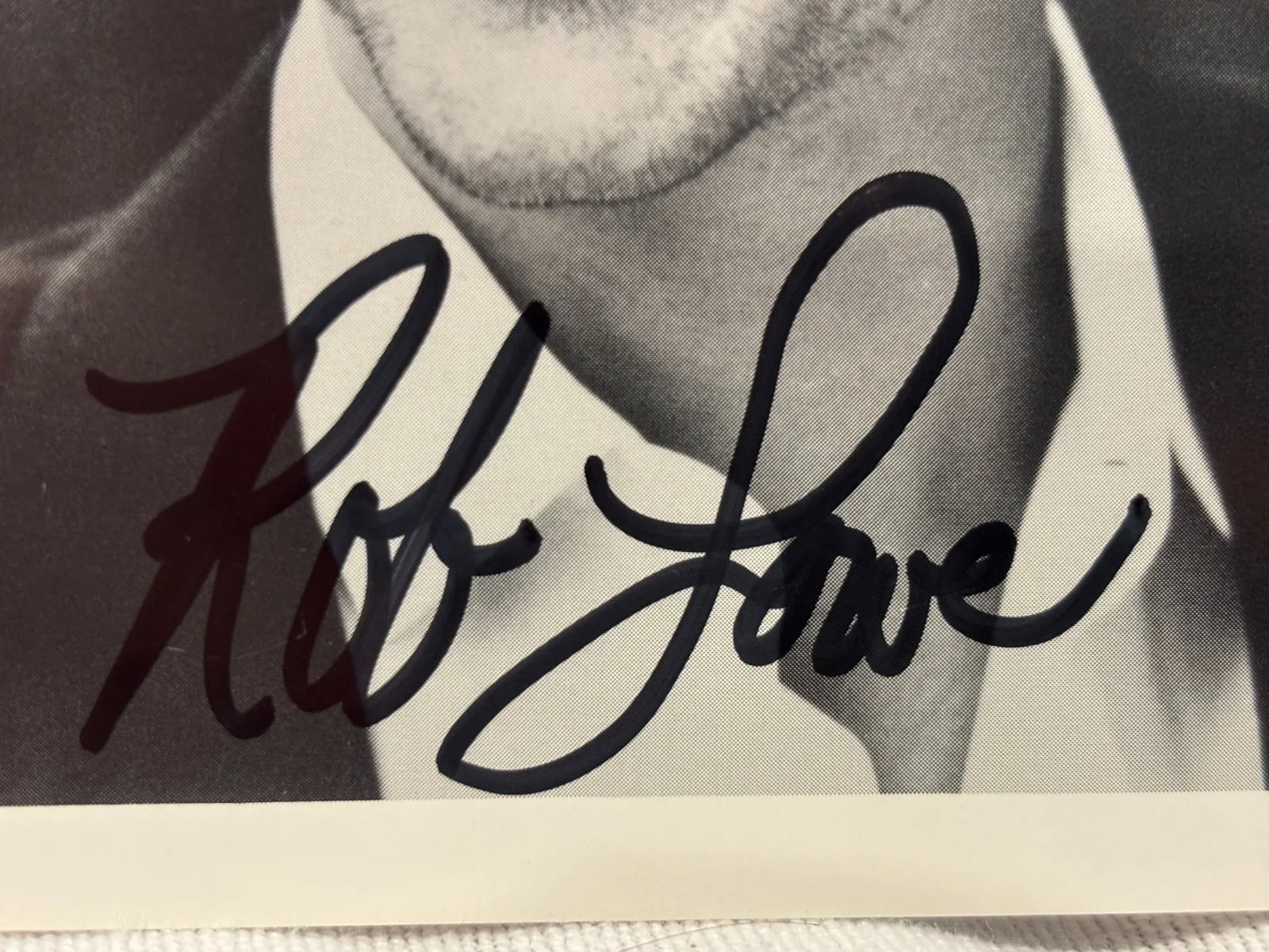 Rob Lowe — Rob Lowe – Signed (3 ½” x 5 ½”) Autographed B/W photo, image 2