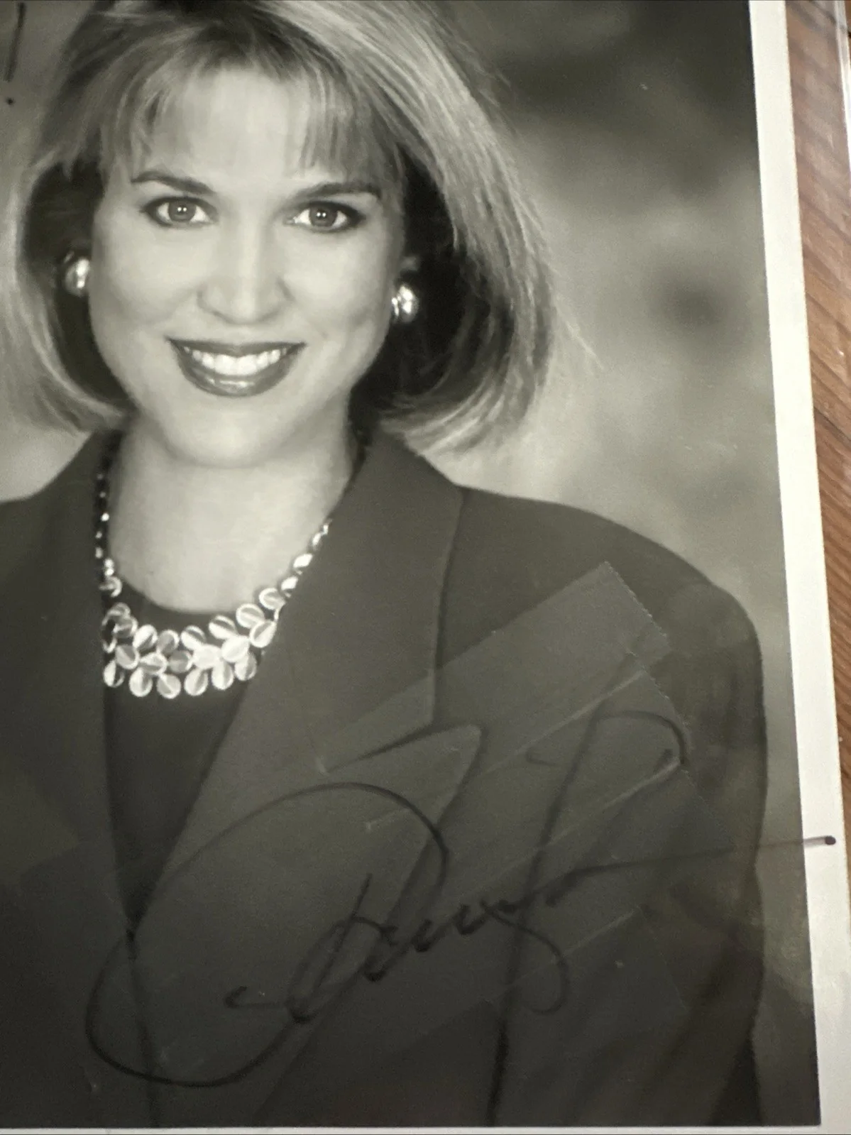 Autographed Photo Of PAULA ZAHN 1996 - “CBS This Morning”, изображение 2