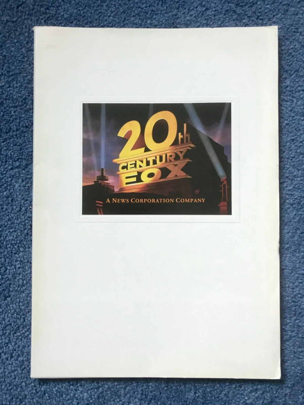 A WALK IN THE CLOUDS Original 95 Movie Film Press Kit KEANU REEVES ANTHONY QUINN, изображение 2