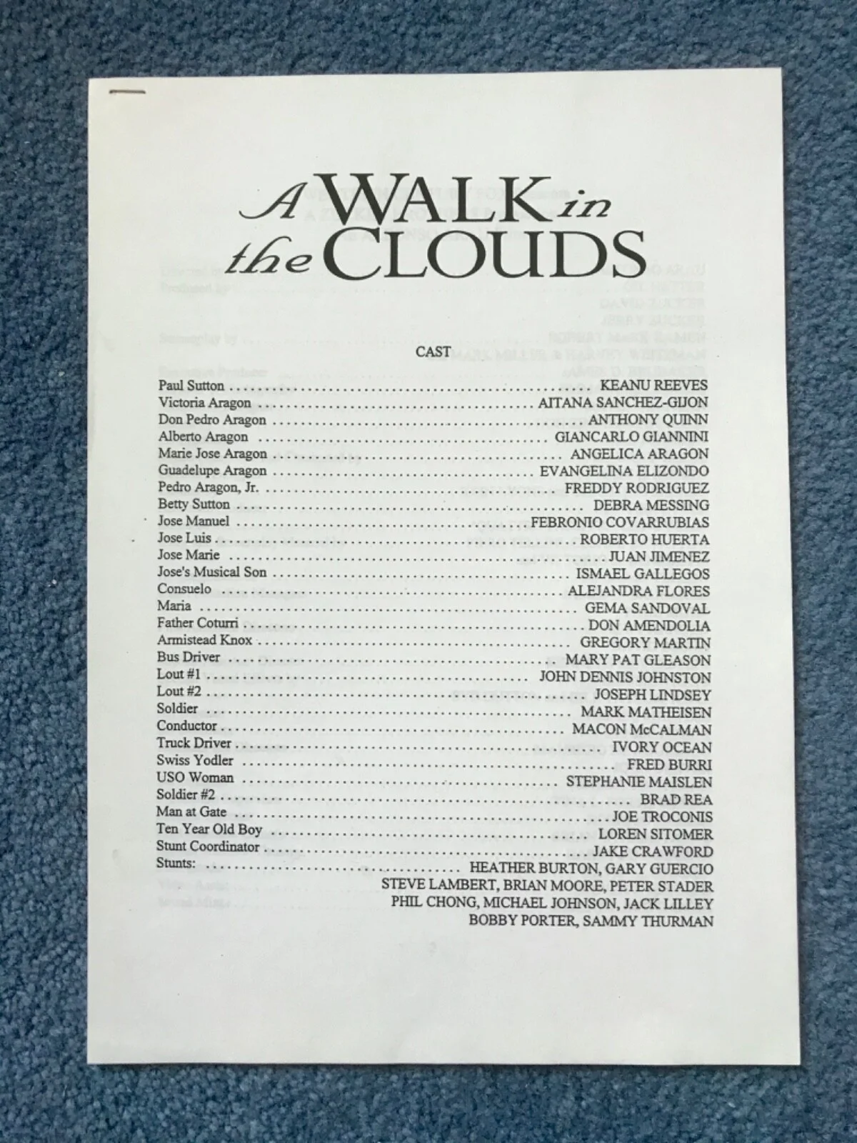 A WALK IN THE CLOUDS Original 95 Movie Film Press Kit KEANU REEVES ANTHONY QUINN, изображение 3