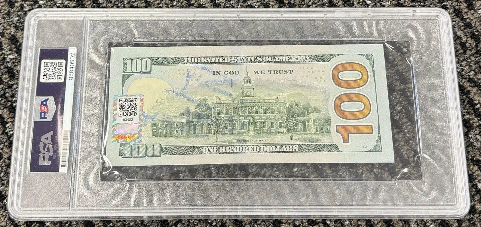 Sylvester Stallone — Sylvester Stallone Signed Autograph $100 Bill Currency PSA/DNA Encapsulated, image 2