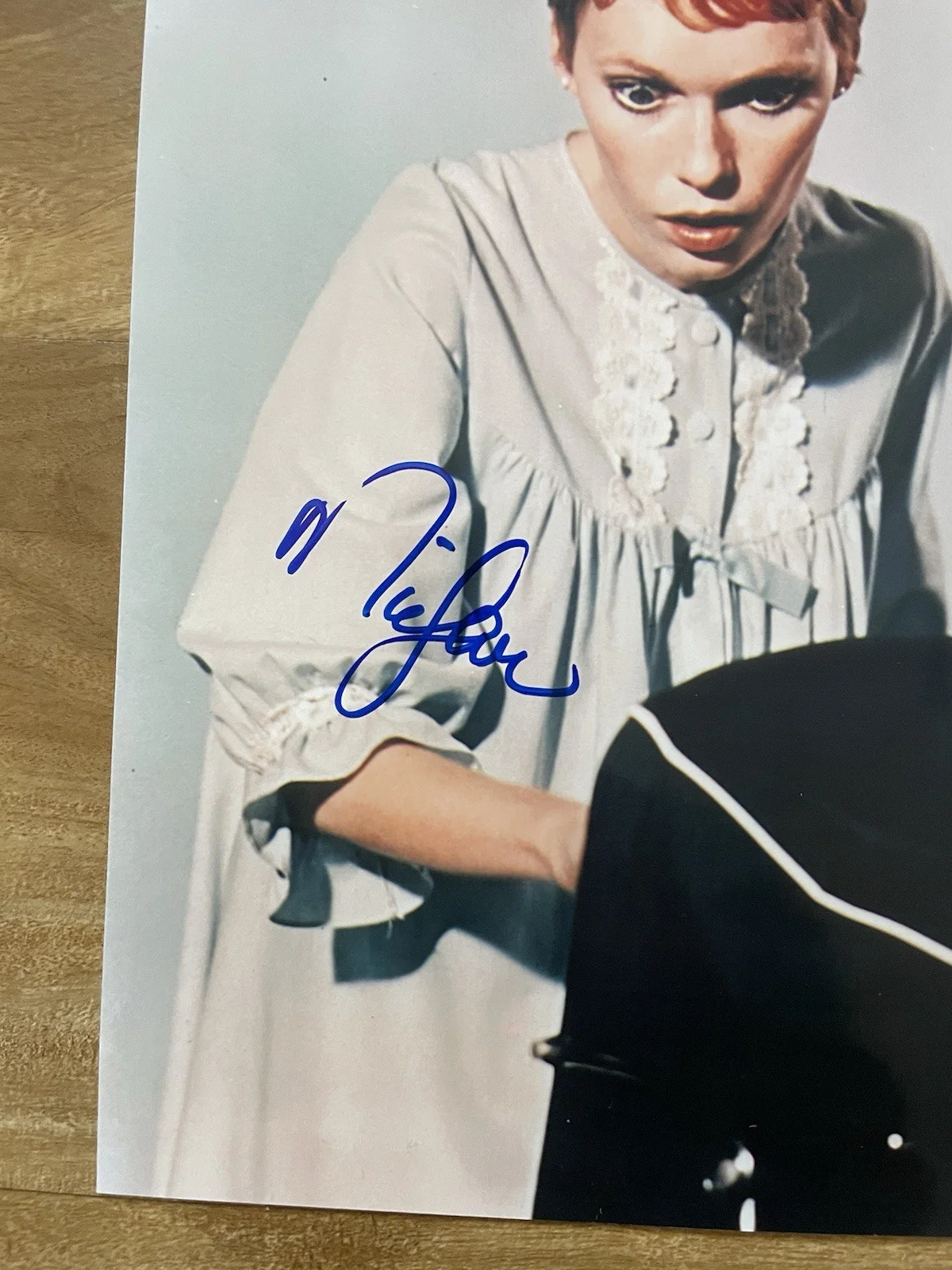 Mia Farrow — Mia Farrow Signed 8x10 Rare Publicity Photo 1968 Rosemary’s Baby, изображение 2