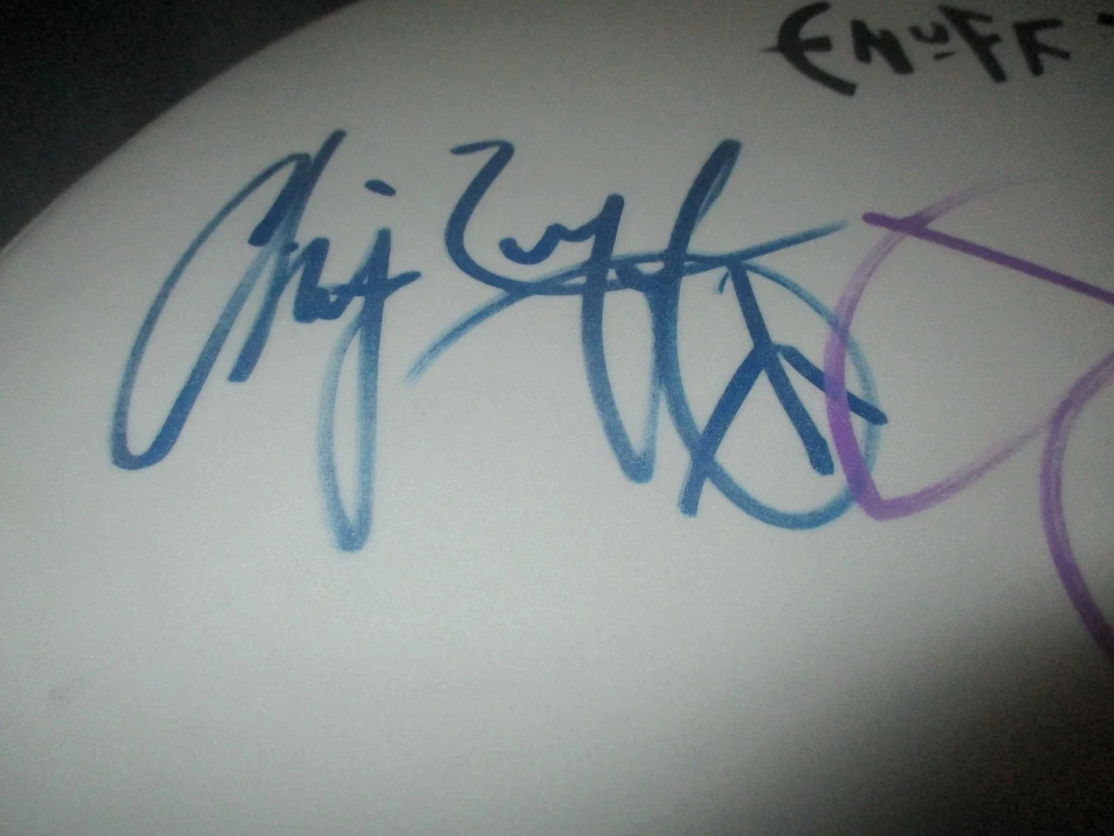 GREAT WHITE/ENUFF Z' NUFF AUTHENTIC SIGNED/AUTOGRAPHED DRUMHEAD-JACK RUSSELL, image 3