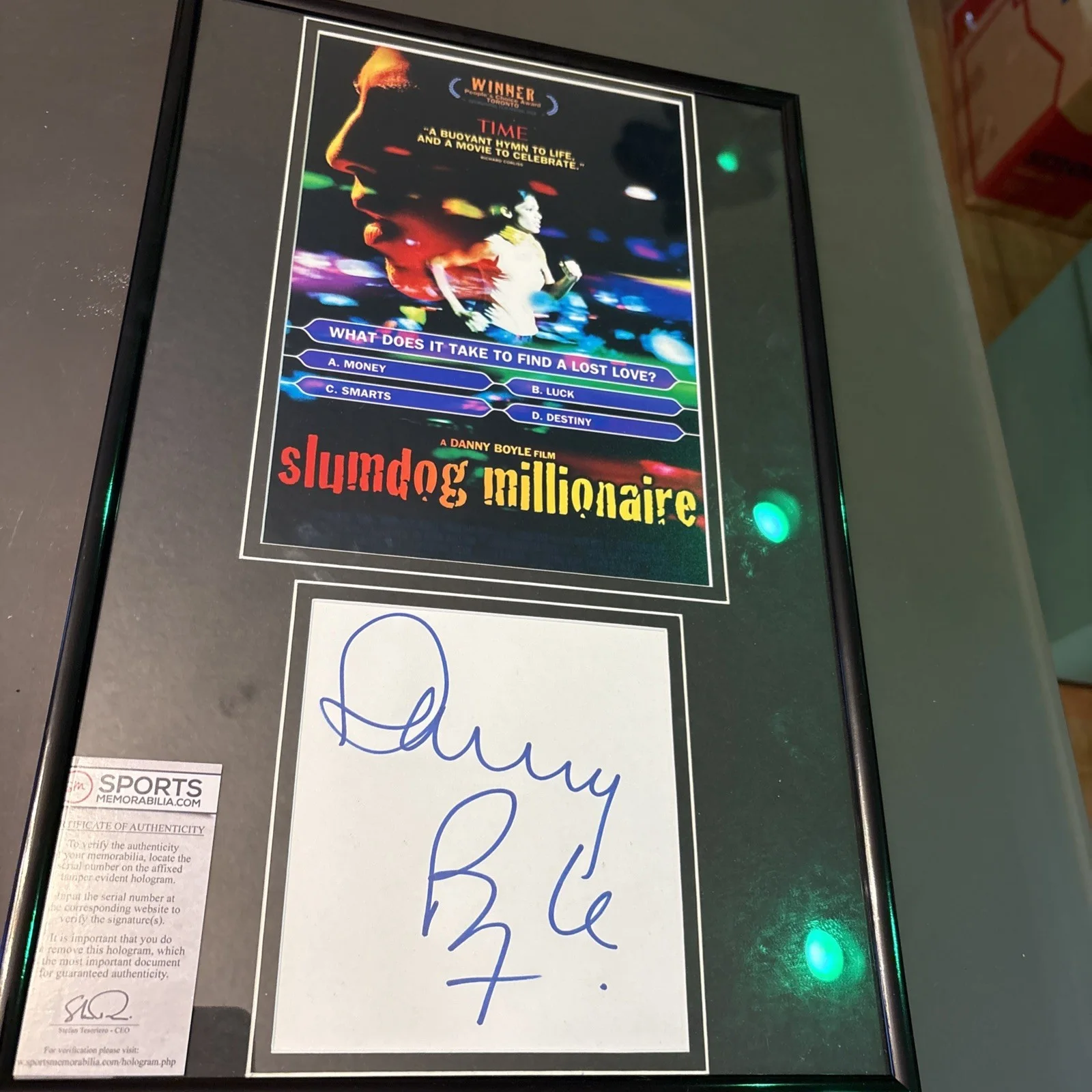 Danny Boyle — Danny Boyle Signed Autographed Slumdog Millionaire 11x17 Frame Photo Poster COA, image 4