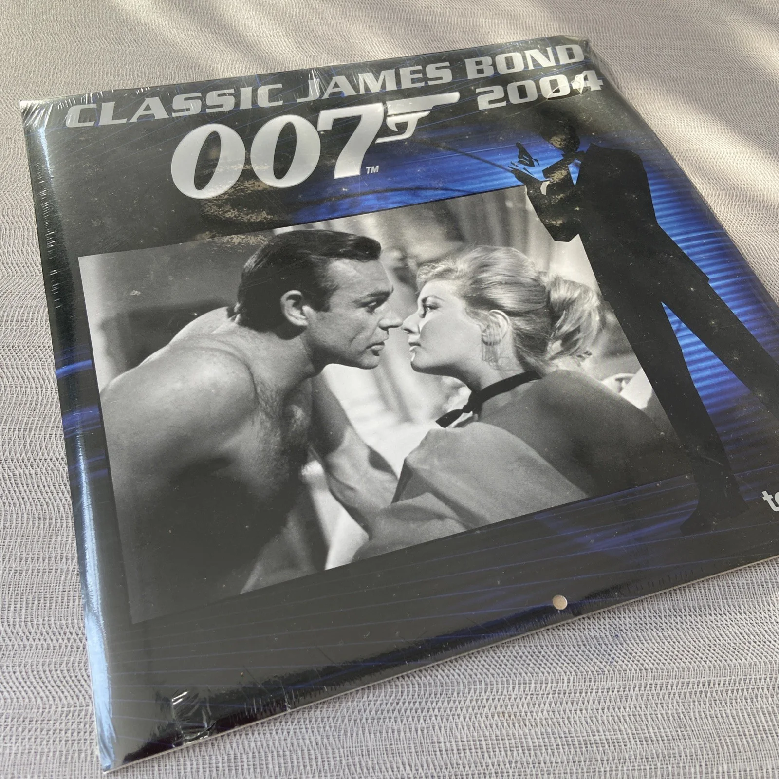 x2 James Bond 007 Movie Posters Calendar 2004 & 2006 Sealed Classic Rare tenures, изображение 2