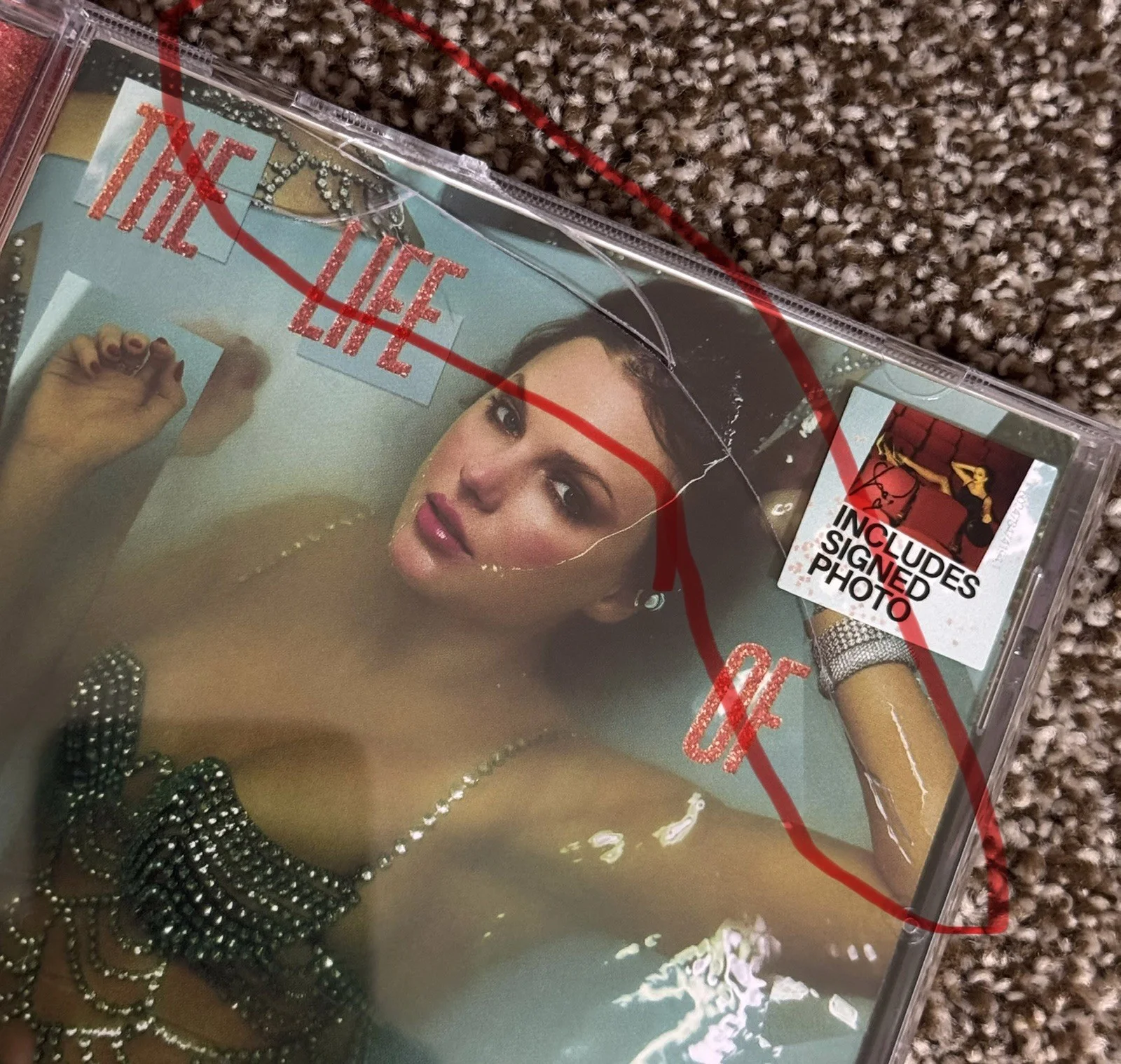 Taylor Swift The Life of a Showgirl CD Hand-Signed Photo 4 Open **CRACKED CASE**, изображение 2
