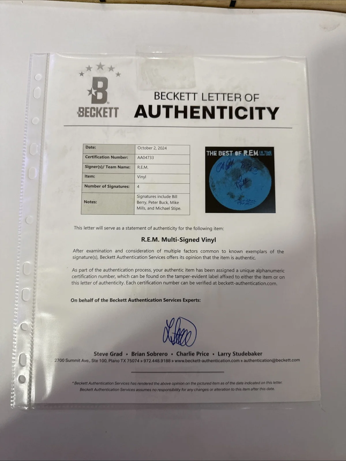 REM Band SIGNED THE BEST OF REM IN TIME LP Vinyl Michael Stipe +3 Beckett LOA, изображение 4