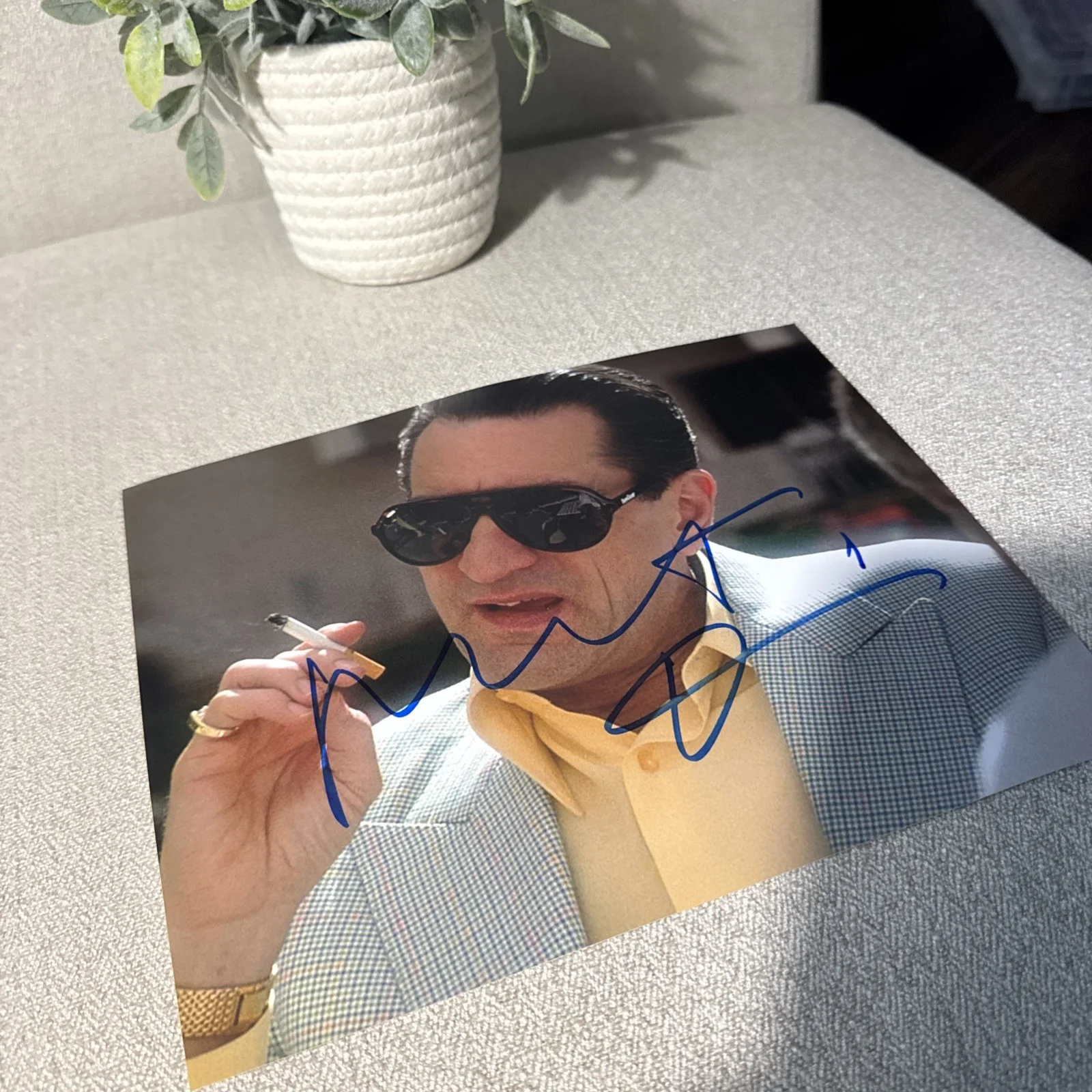 Robert De Niro — Robert DeNiro Signed 8x10 " CASINO " Authentic Autograph w/COA Hologram RARE !!, image 2