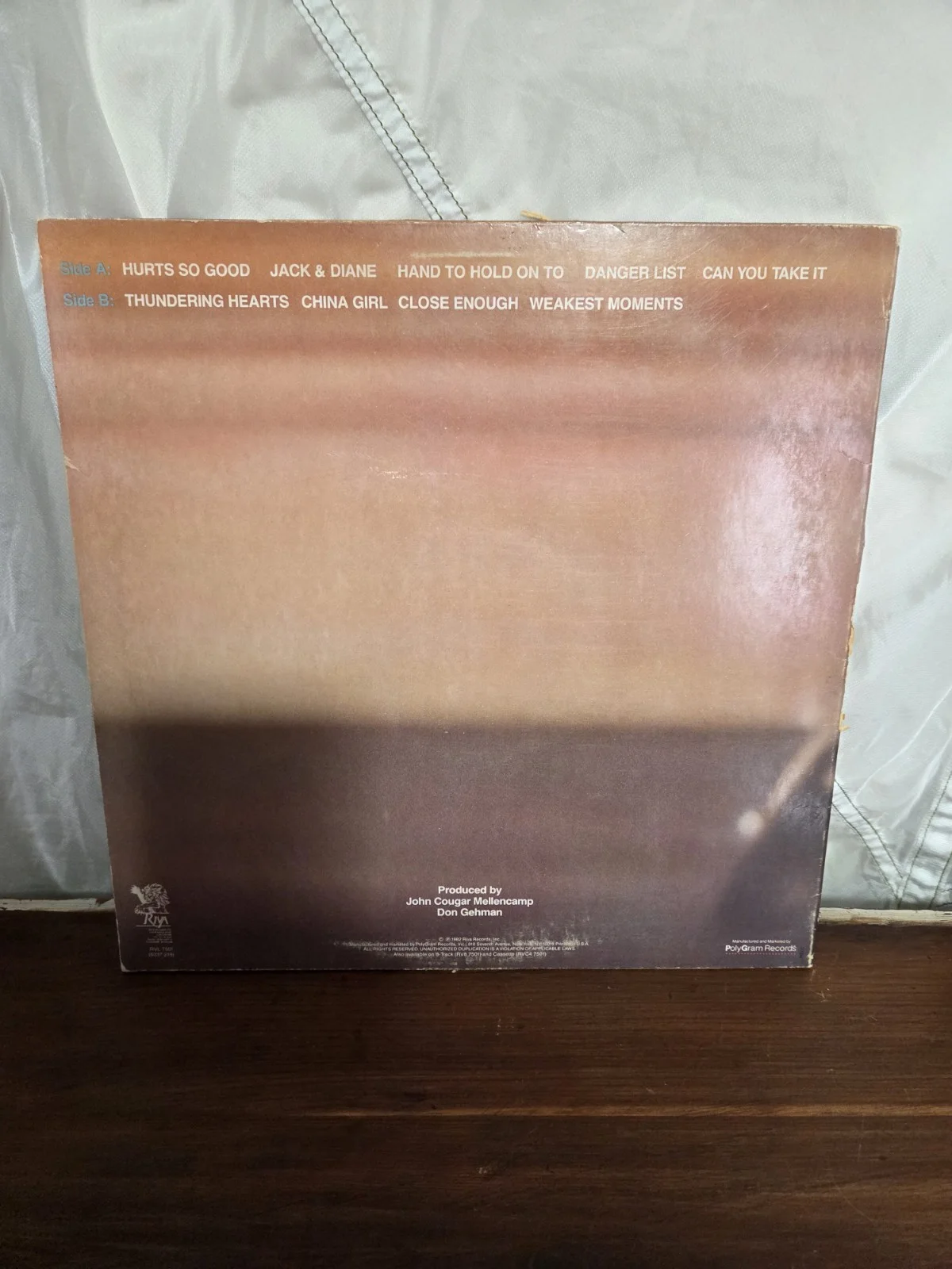 John Cougar American Fool Signed Autographed Record Original Music Collectible, изображение 2