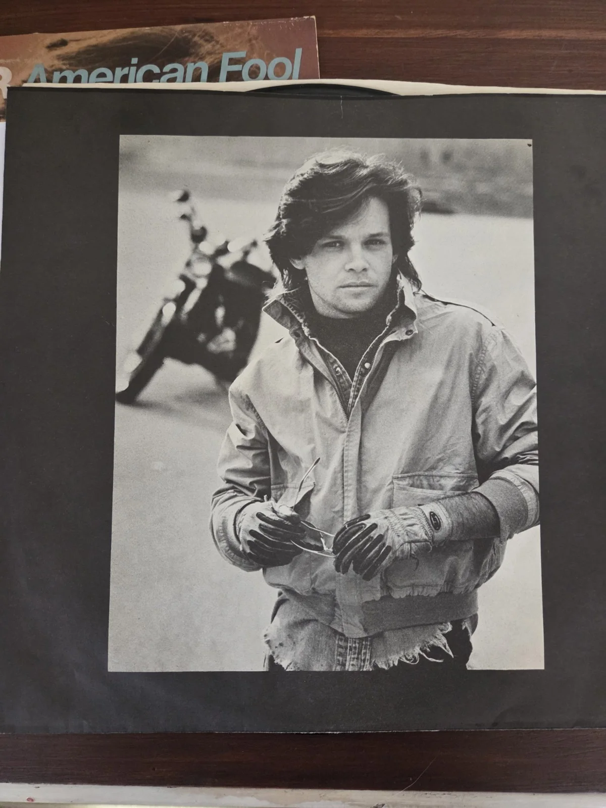 John Cougar American Fool Signed Autographed Record Original Music Collectible, изображение 3