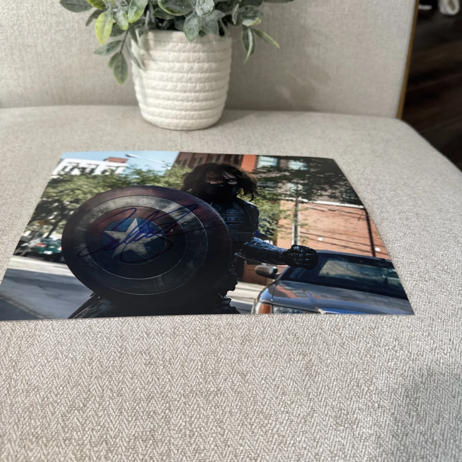 Sebastian stan — Sebastian Stan Signed 8x10 Winter Soldier Captain America Marvel w/COA & Holo !!, image 5