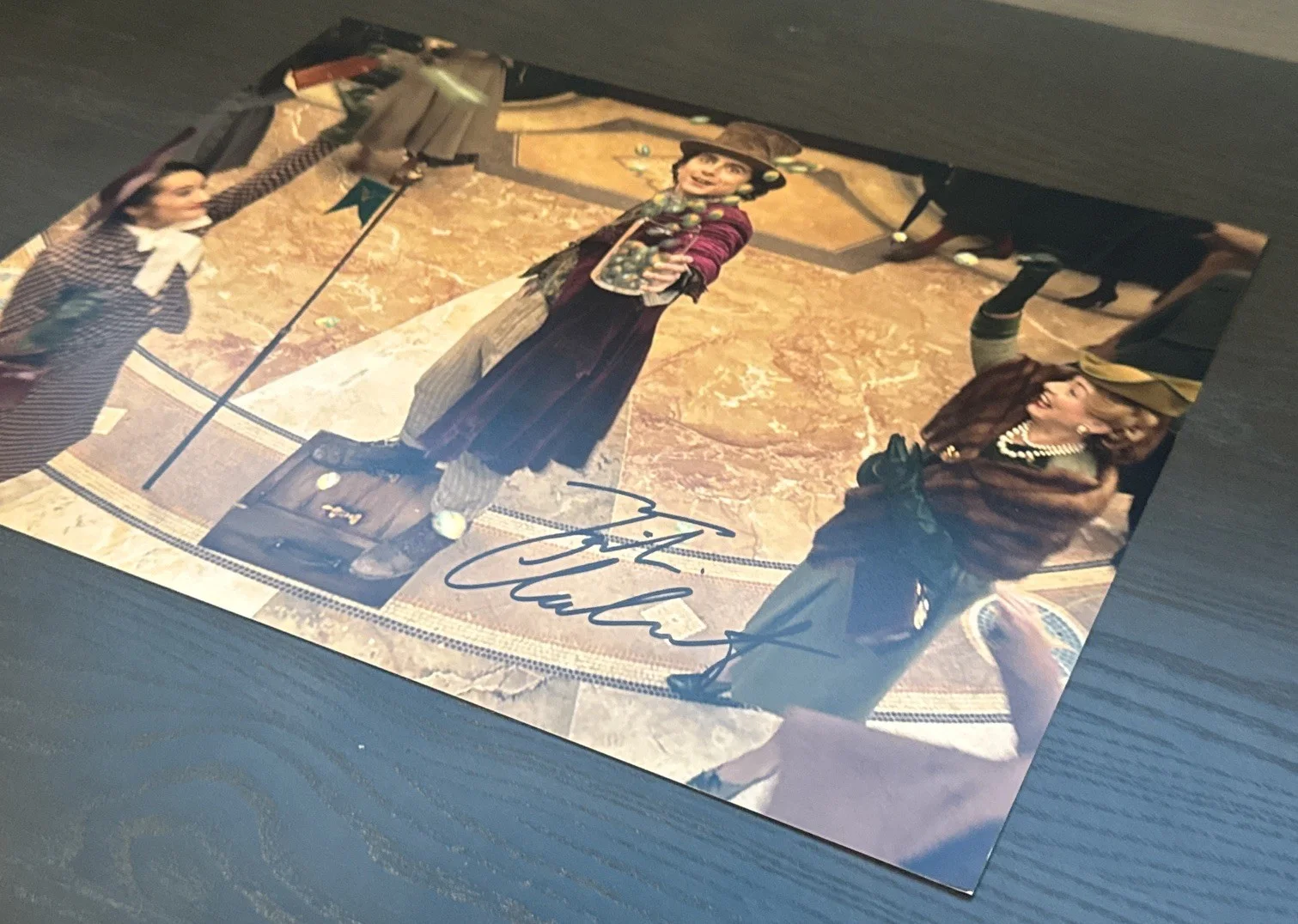 Timothee Chalamet Autographed Signed Willie Wonka 8x10 Photo with COA Proof !!, изображение 3