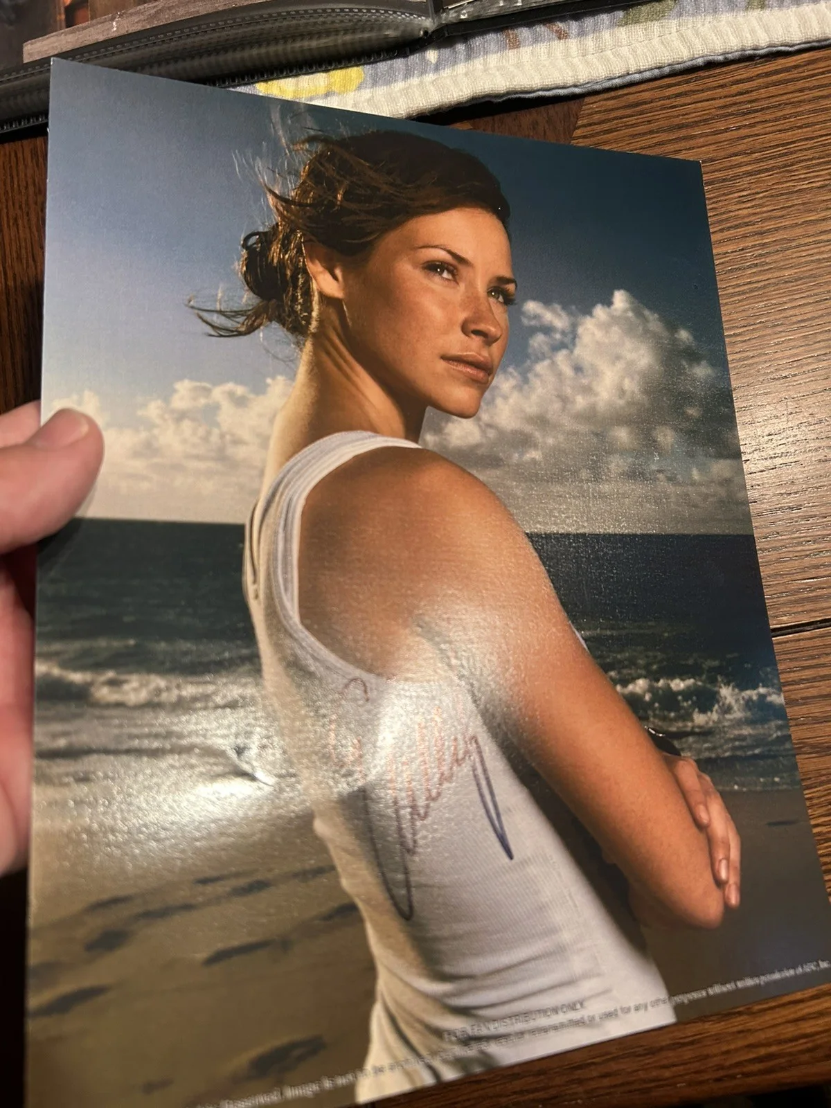 Evangeline Lilly lost Signed Autograph 8x10 Photo actor ant man antman marvel, image 2