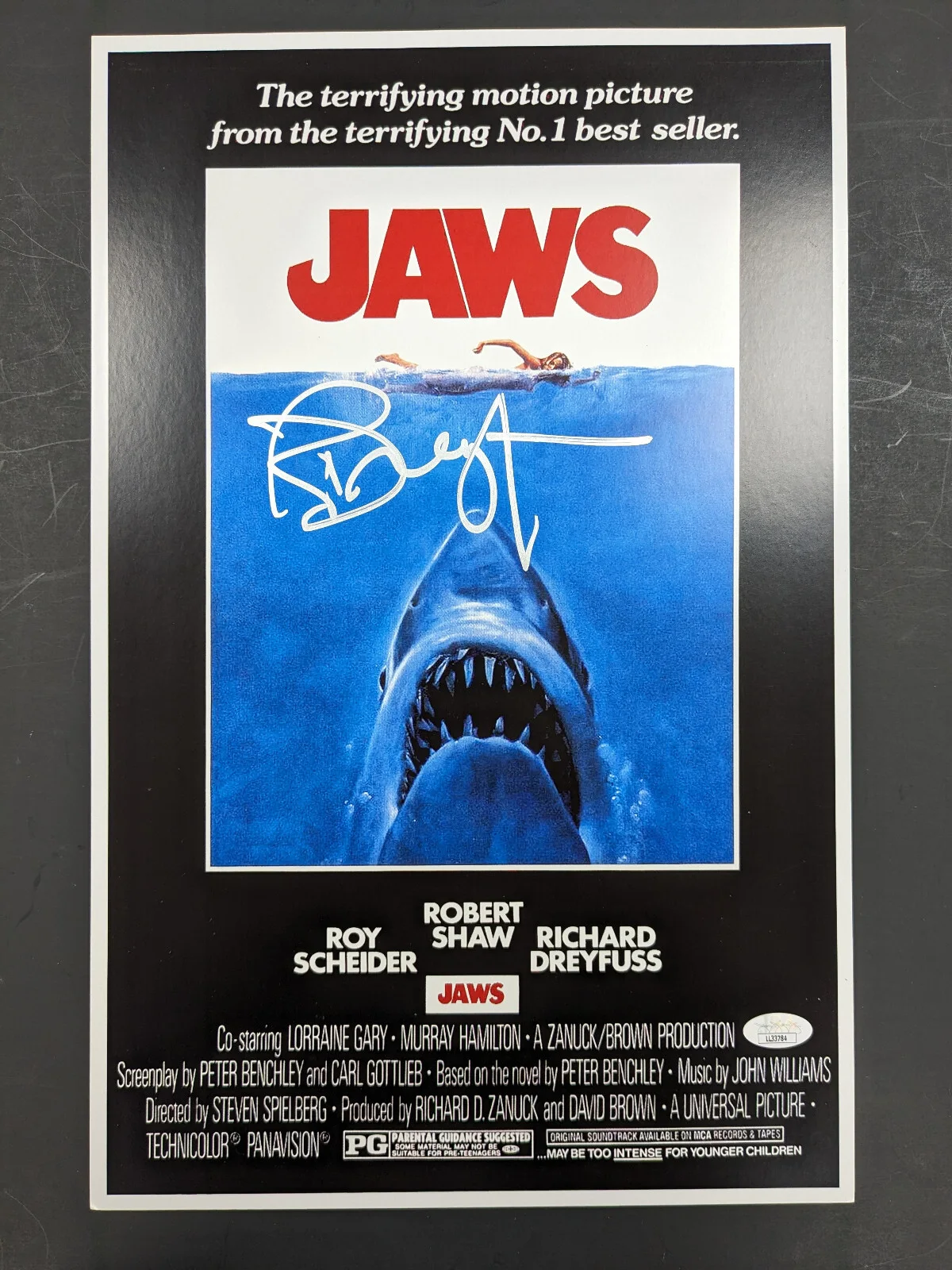 Richard Dreyfuss — RICHARD DREYFUSS Signed JAWS 11x17 POSTER Hooper Autograph BAS JSA Ks