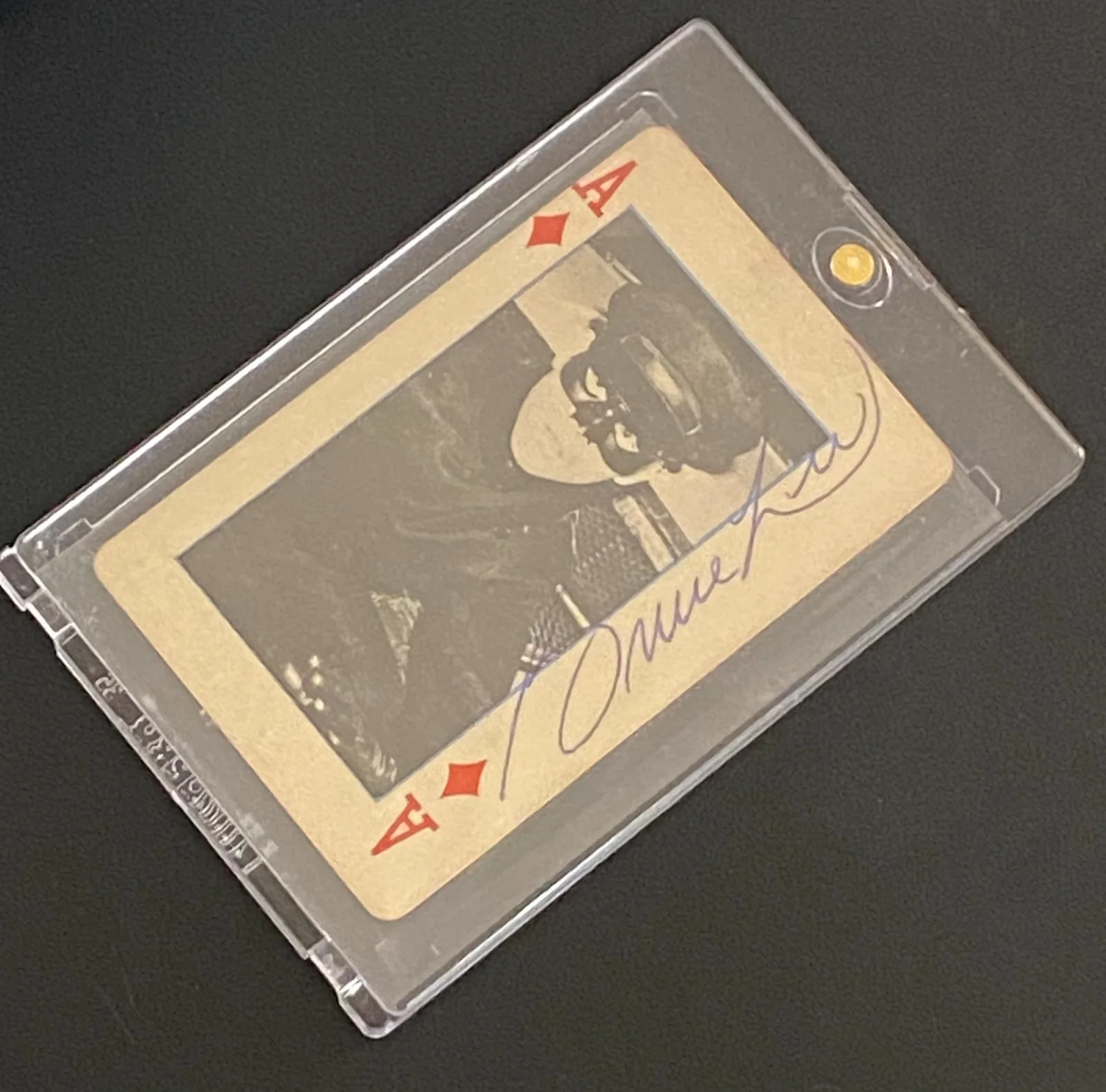 BRUCE LEE — RARE 1966 BRUCE LEE SIGNED GREEN HORNET PLAYING CARD!!!, image 3