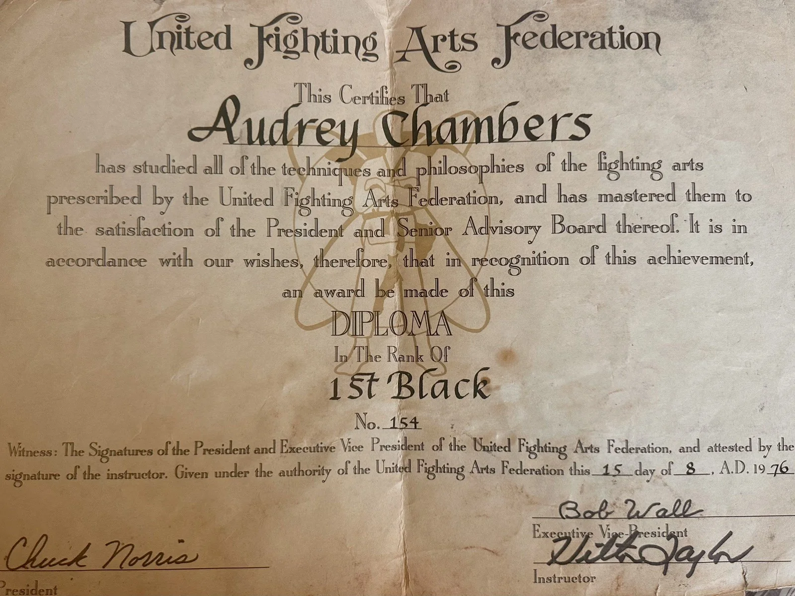 Rare Chuck Norris Signed Board + Way of Dragon Photo + UFAF Black Belt Diploma, изображение 2