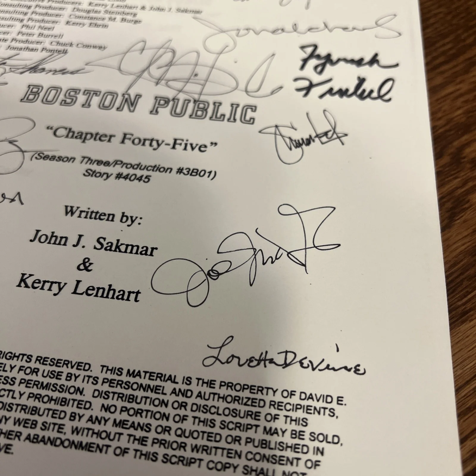 Signed script Boston Public Episode, image 2