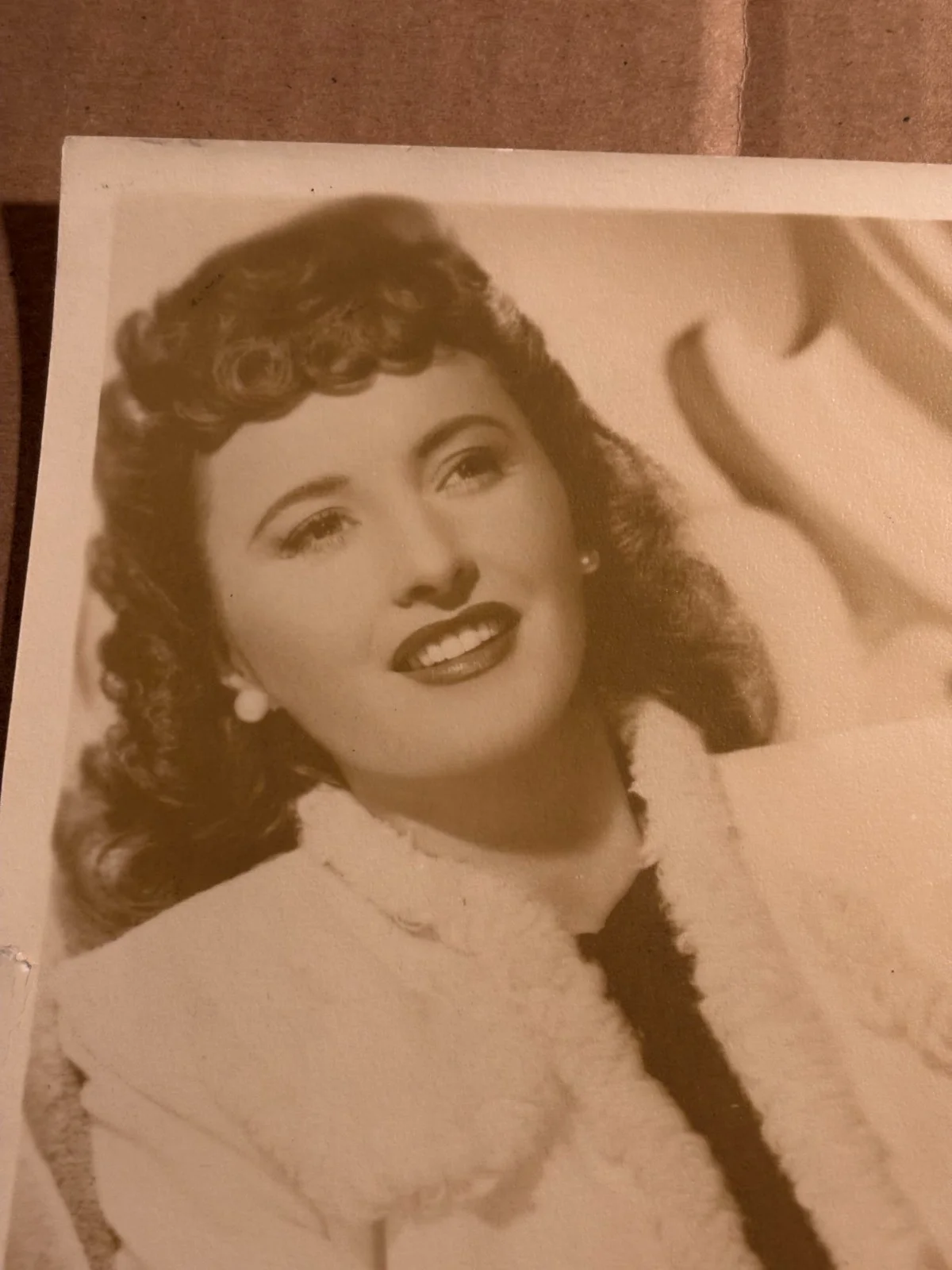 Barbara Stanwyck Rare Very Early Autographed Photo From 40s Double Indemnity, image 4