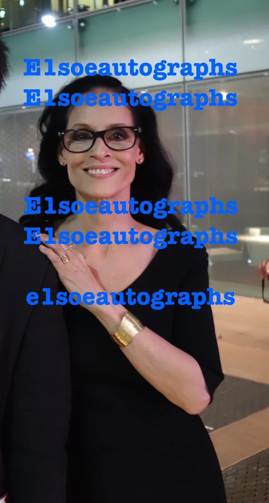 Sonia Braga — Sonia Braga signed Aquarius 8x10 photo - In Person Photo Proof - Kiss of Spider, изображение 2