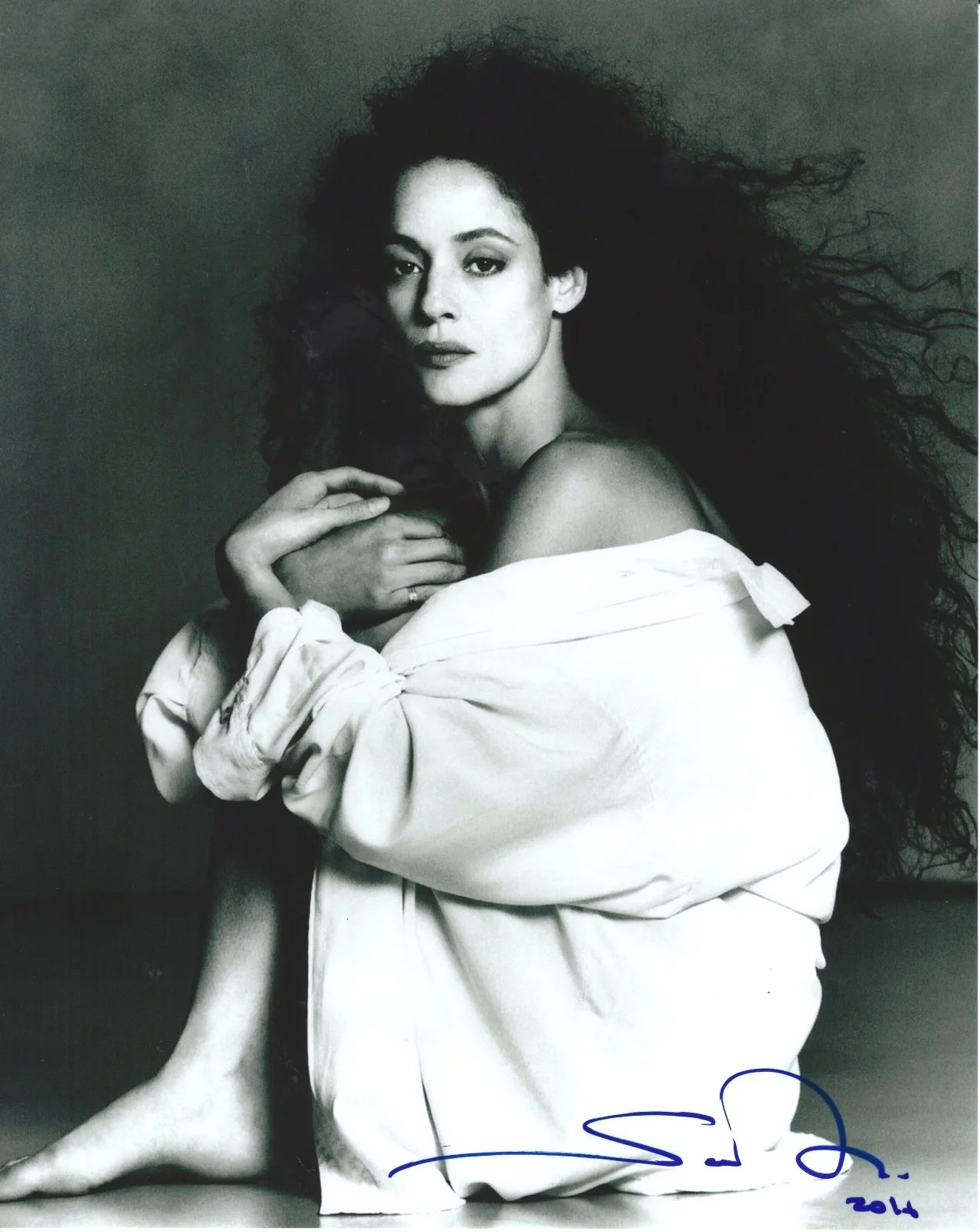 Sonia Braga — Sonia Braga signed 8x10 photo - In Person Photo Proof - Aquarius, Kiss of Spider