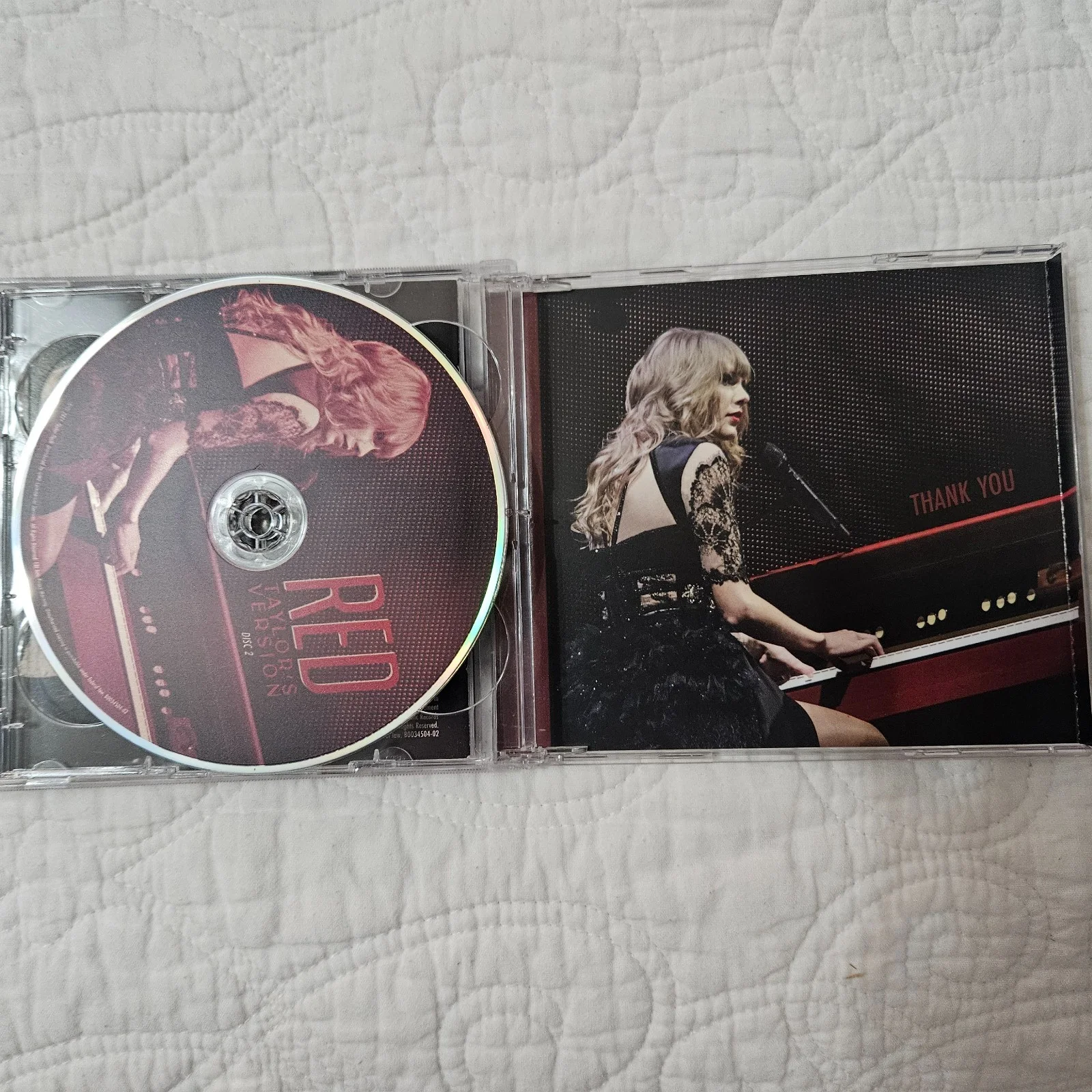 Taylor Swift Signed AUTOGRAPH Red Taylor's Version CD Album Long Auto, image 4