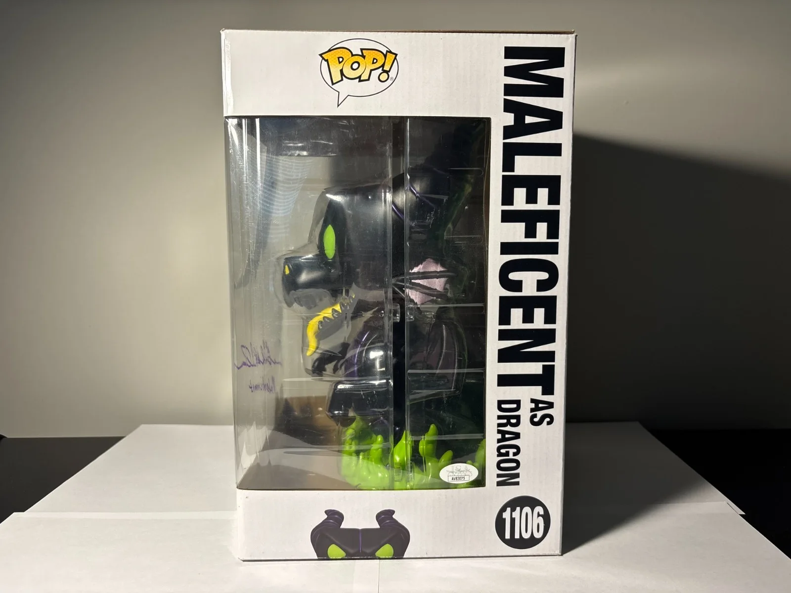 Susanne Blakeslee — Funko Pop! Jumbo Maleficent Dragon #1106 SIGNED Susanne Blakeslee JSA Authentic, image 3