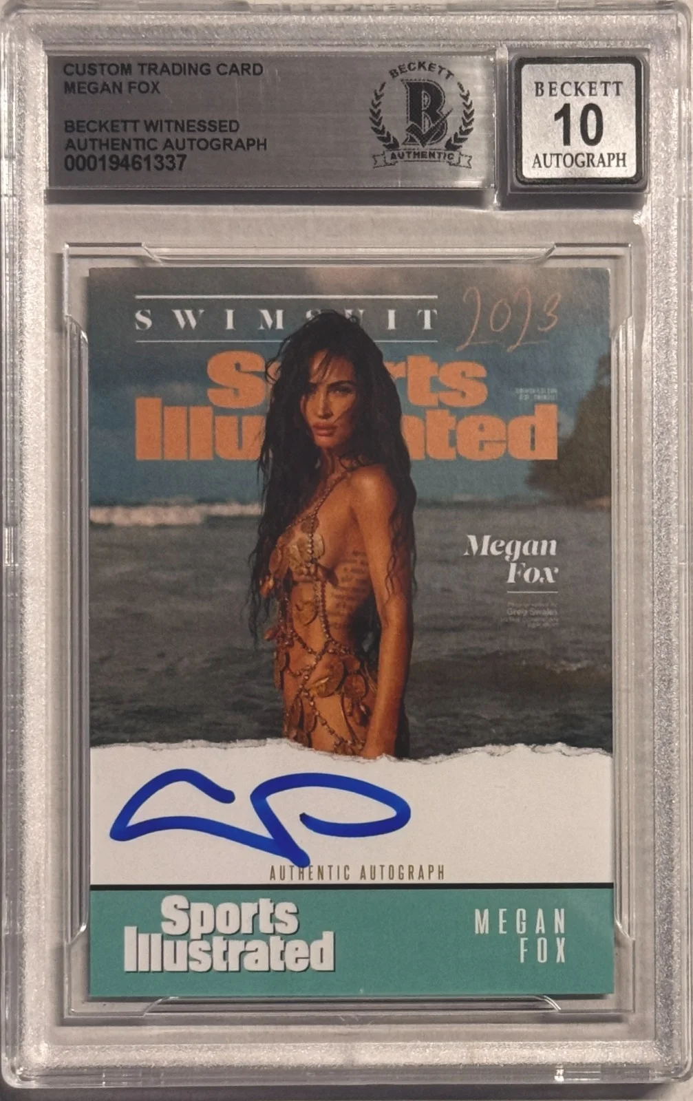 Megan Fox — Megan Fox Signed Sports Illustrated Custom Trading Card Beckett Witness AUTO 10, изображение 2