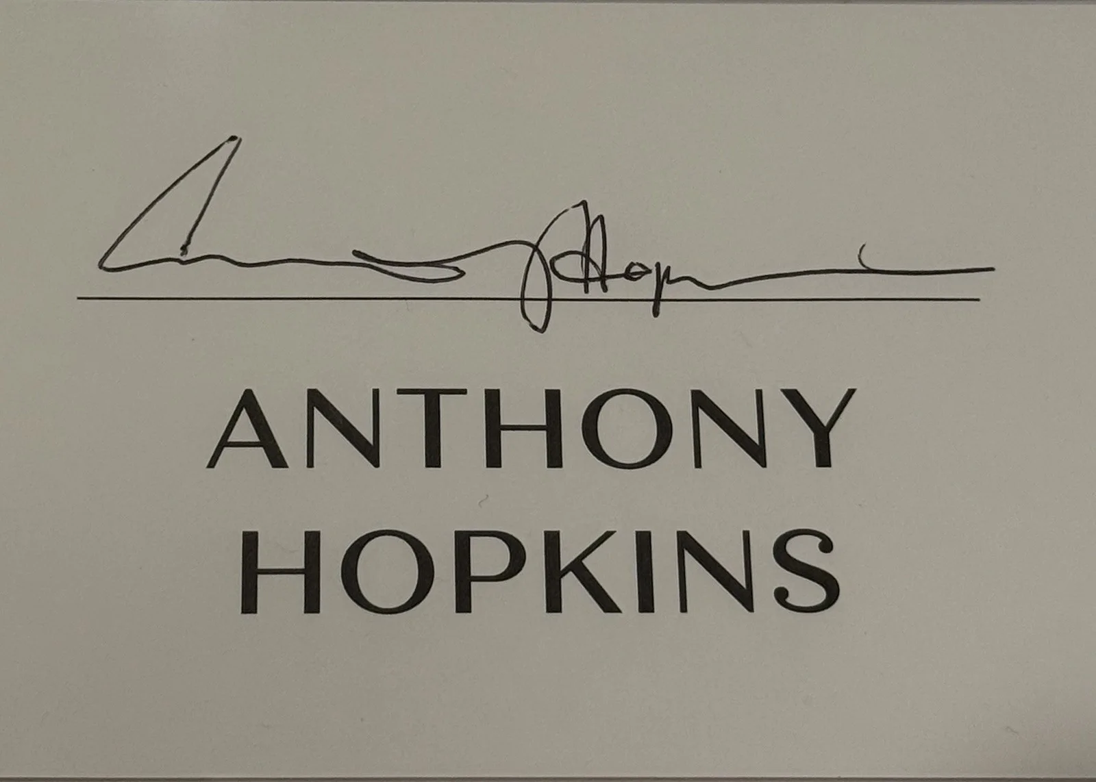 Anthony Hopkins — Anthony Hopkins Signed Cut Signature PSA Authentic Autograph, изображение 2