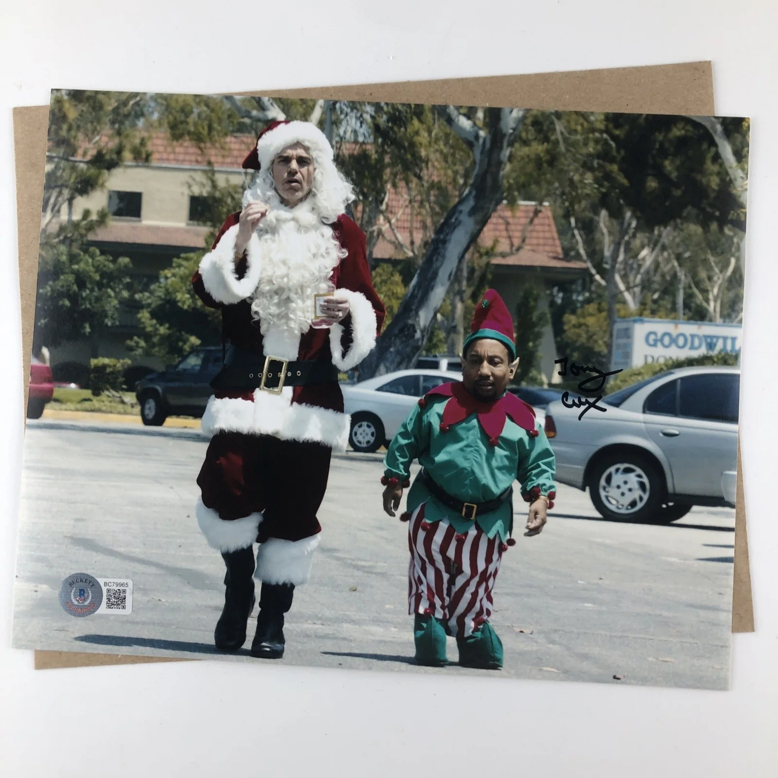 8x10 Bad Santa Photo w/Billy Bob Thorton & Marcus Signed by Tony Cox Beckett COA, изображение 2