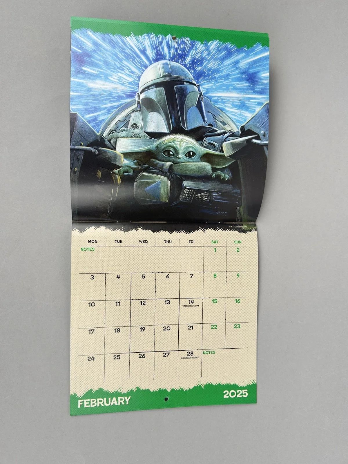 GROGU: The Mandalorian Official 2025 Mini Calendar Official Star Wars 🆕, изображение 4