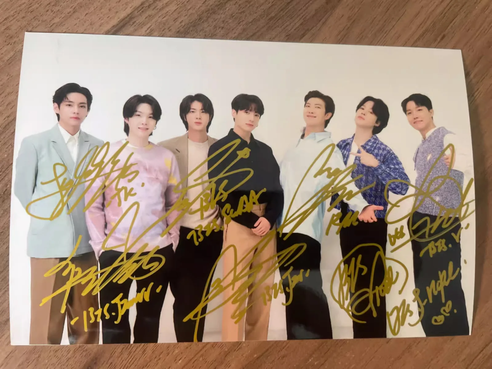 BTS — BTS Hand Signed Photo Jung Kook Kim Tae Hyung Autographed Photo_rare IN STOCK